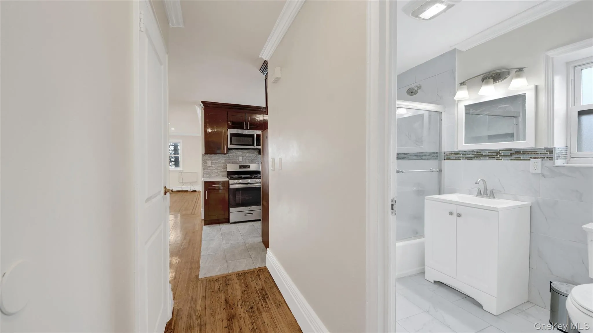 4392 Carpenter apt #2 Avenue, New York, NY, 3 Bedrooms Bedrooms, 7 Rooms Rooms,1 BathroomBathrooms,Residential Lease,For Rent,Carpenter apt #2,0,KEY1018815 4392 Carpenter apt #2 Avenue, New York, NY, 3 Bedrooms Bedrooms, 7 Rooms Rooms,1 BathroomBathrooms,Residential Lease,For Rent,Carpenter apt #2,0,KEY1018815