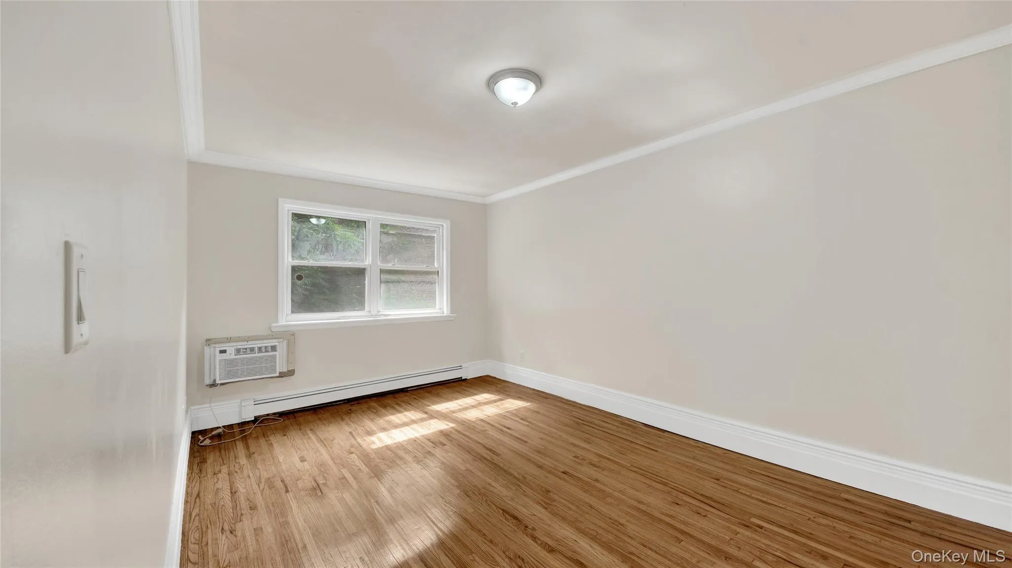 4392 Carpenter apt #2 Avenue, New York, NY, 3 Bedrooms Bedrooms, 7 Rooms Rooms,1 BathroomBathrooms,Residential Lease,For Rent,Carpenter apt #2,0,KEY1018815 4392 Carpenter apt #2 Avenue, New York, NY, 3 Bedrooms Bedrooms, 7 Rooms Rooms,1 BathroomBathrooms,Residential Lease,For Rent,Carpenter apt #2,0,KEY1018815