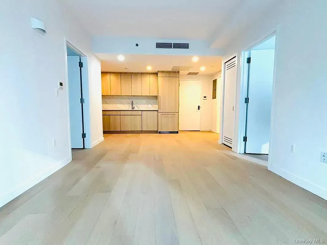 3371 Prince Street, New York, NY, 2 Bedrooms Bedrooms, 5 Rooms Rooms,2 BathroomsBathrooms,Residential Lease,For Rent,Prince,0,KEY1018817 3371 Prince Street, New York, NY, 2 Bedrooms Bedrooms, 5 Rooms Rooms,2 BathroomsBathrooms,Residential Lease,For Rent,Prince,0,KEY1018817