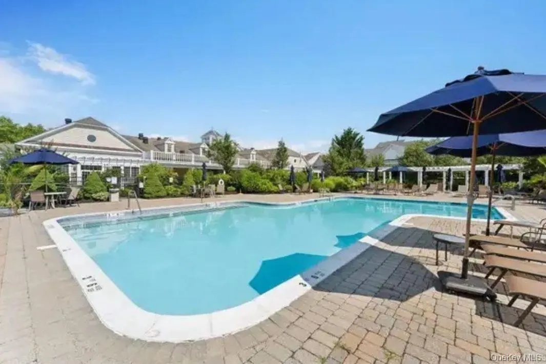 11 Ovation Place, Brookhaven, NY, 2 Bedrooms Bedrooms, 10 Rooms Rooms,2 BathroomsBathrooms,Residential,For Rent,Ovation,0,KEY1018820 11 Ovation Place, Brookhaven, NY, 2 Bedrooms Bedrooms, 10 Rooms Rooms,2 BathroomsBathrooms,Residential,For Rent,Ovation,0,KEY1018820
