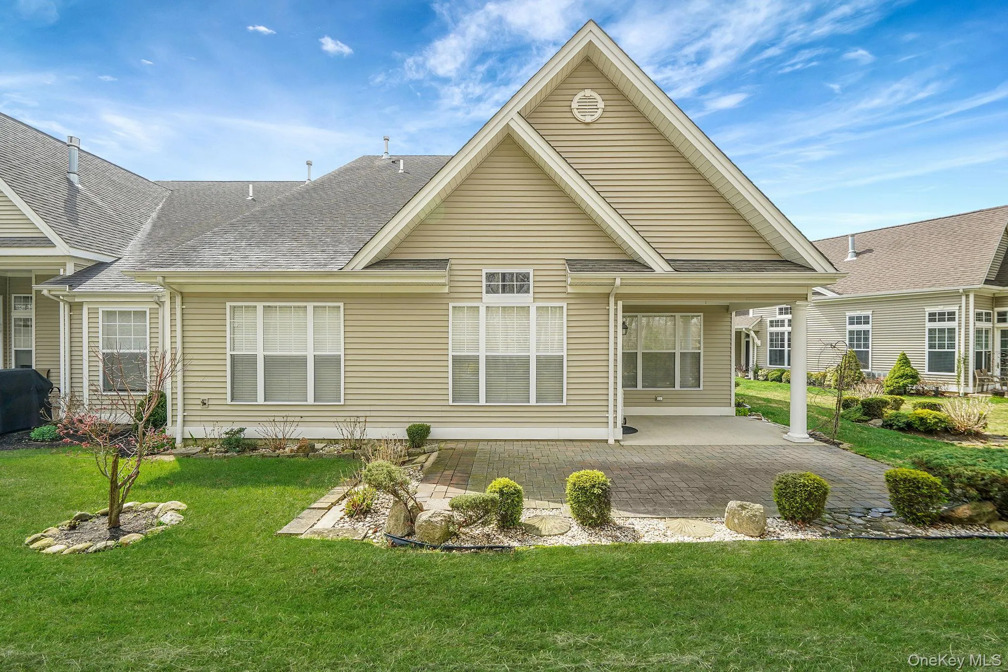 11 Ovation Place, Brookhaven, NY, 2 Bedrooms Bedrooms, 10 Rooms Rooms,2 BathroomsBathrooms,Residential,For Rent,Ovation,0,KEY1018820 11 Ovation Place, Brookhaven, NY, 2 Bedrooms Bedrooms, 10 Rooms Rooms,2 BathroomsBathrooms,Residential,For Rent,Ovation,0,KEY1018820