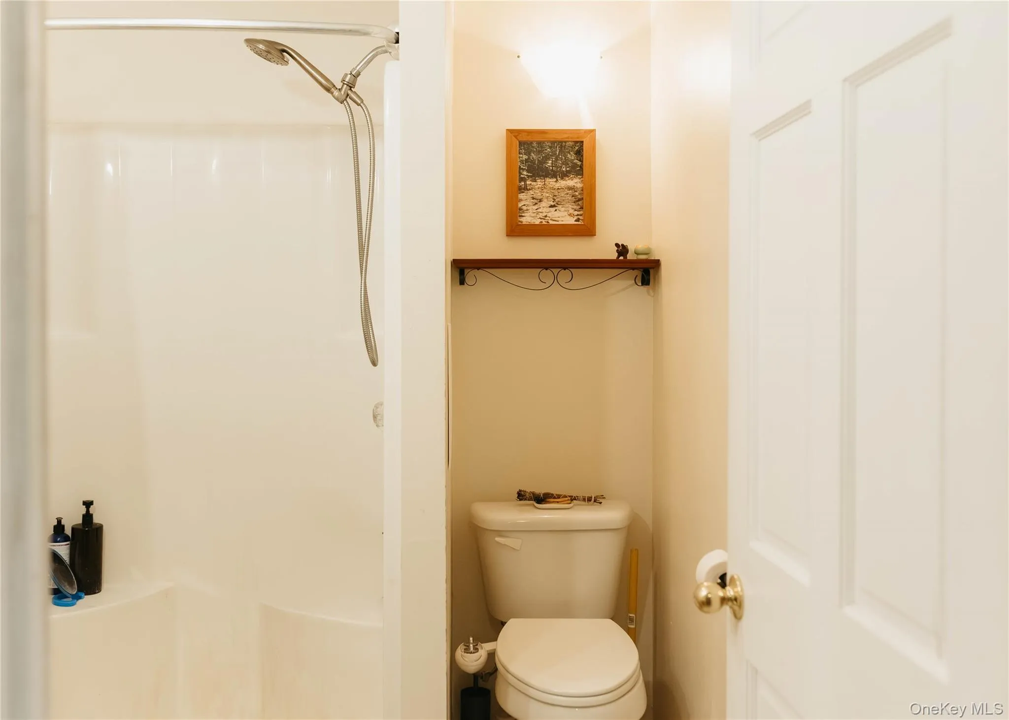 1693 Route 32, Ulster, NY, 3 Bedrooms Bedrooms, 12 Rooms Rooms,2 BathroomsBathrooms,Residential,For Rent,Route 32,0,1018821 1693 Route 32, Ulster, NY, 3 Bedrooms Bedrooms, 12 Rooms Rooms,2 BathroomsBathrooms,Residential,For Rent,Route 32,0,1018821