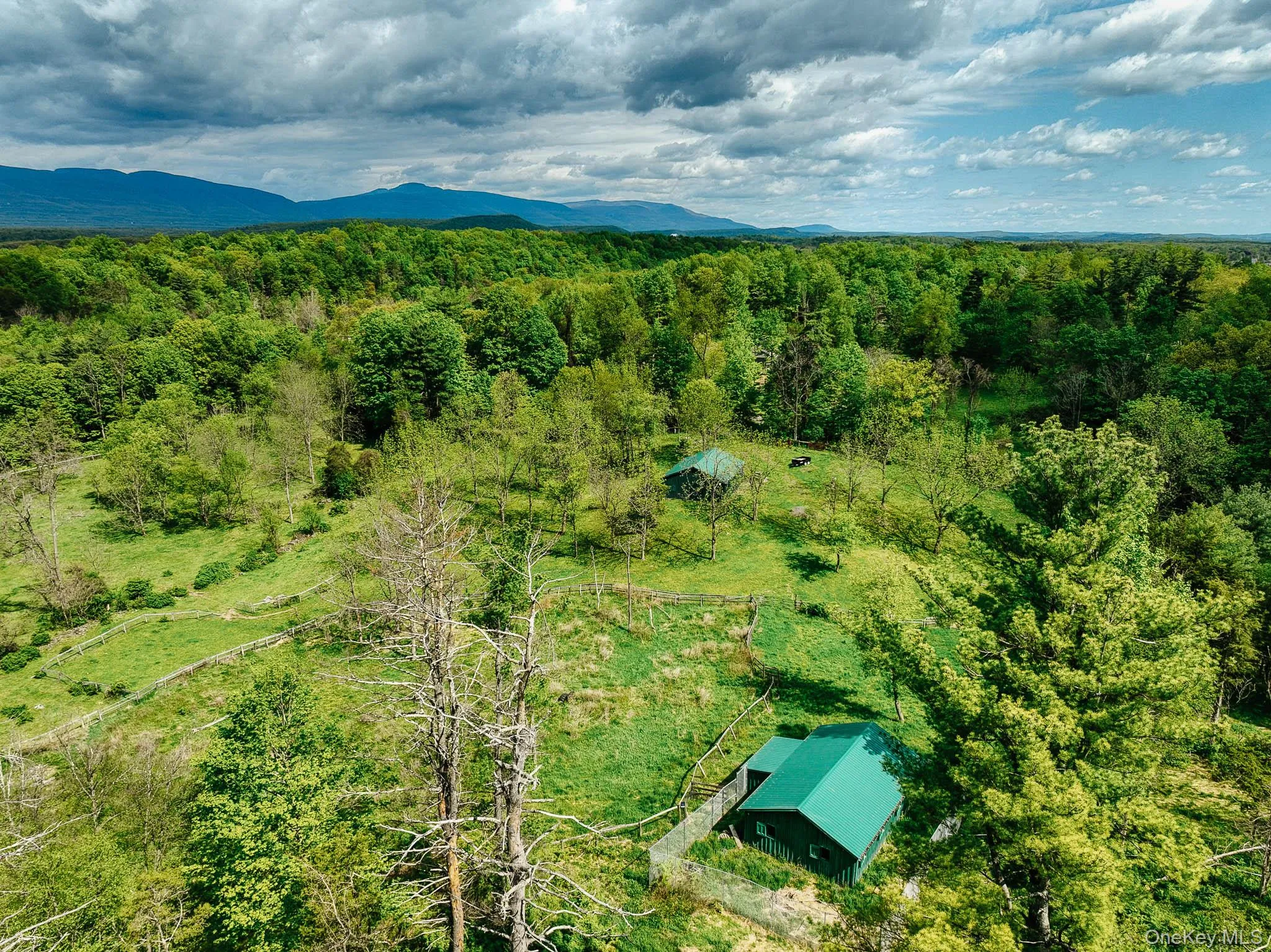 1693 Route 32, Ulster, NY, 3 Bedrooms Bedrooms, 12 Rooms Rooms,2 BathroomsBathrooms,Residential,For Rent,Route 32,0,1018821 1693 Route 32, Ulster, NY, 3 Bedrooms Bedrooms, 12 Rooms Rooms,2 BathroomsBathrooms,Residential,For Rent,Route 32,0,1018821