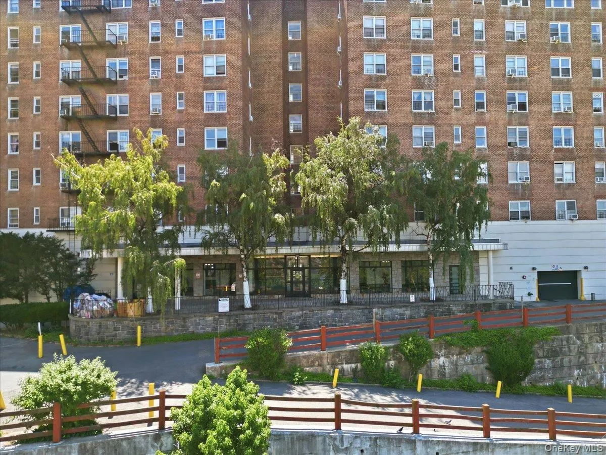 2630 Kingsbridge terrace, New York, NY, 1 Bedroom Bedrooms, 4 Rooms Rooms,1 BathroomBathrooms,Residential,For Rent,Kingsbridge terrace,0,1018823 2630 Kingsbridge terrace, New York, NY, 1 Bedroom Bedrooms, 4 Rooms Rooms,1 BathroomBathrooms,Residential,For Rent,Kingsbridge terrace,0,1018823