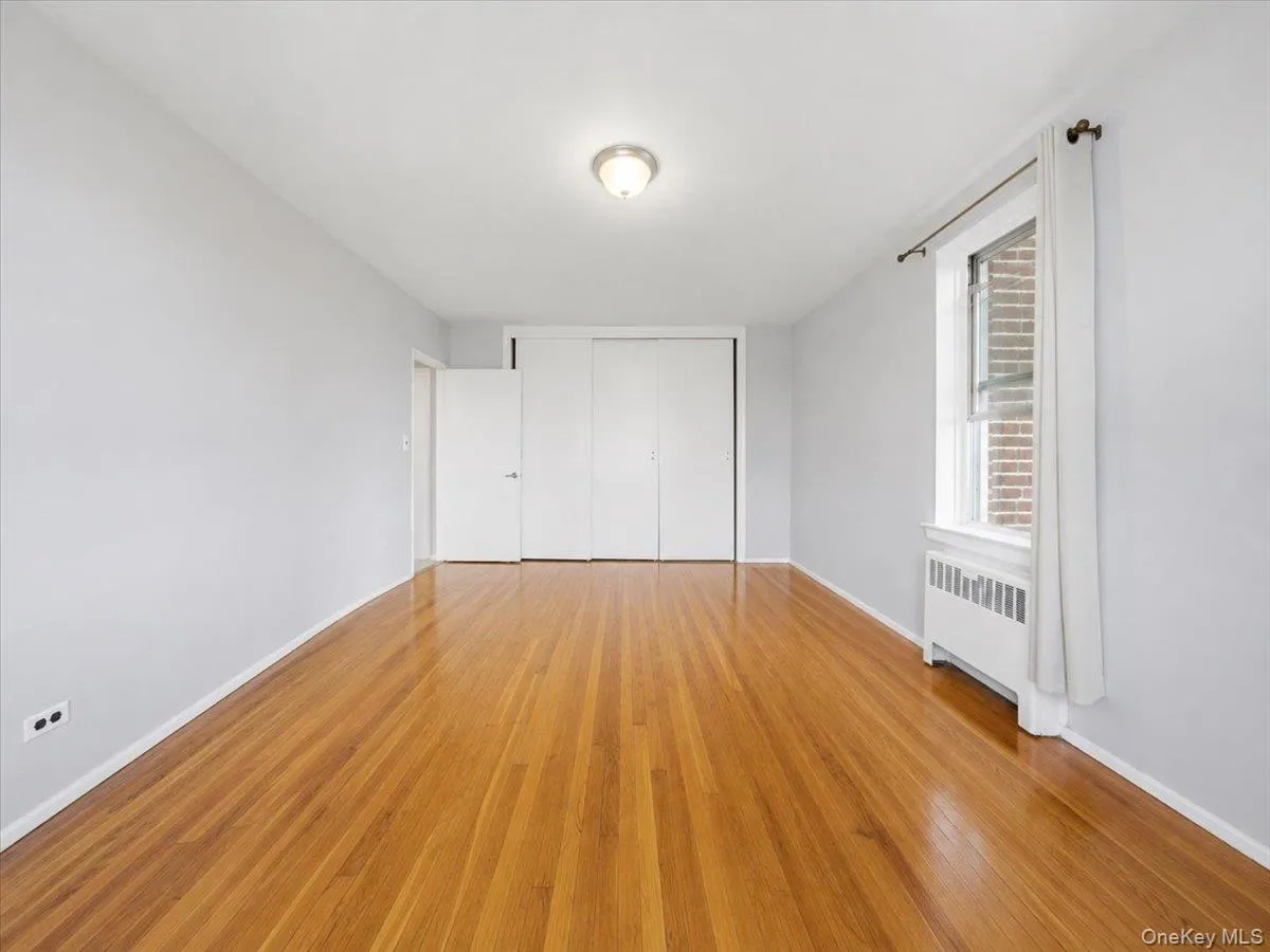 2630 Kingsbridge terrace, New York, NY, 1 Bedroom Bedrooms, 4 Rooms Rooms,1 BathroomBathrooms,Residential,For Rent,Kingsbridge terrace,0,1018823 2630 Kingsbridge terrace, New York, NY, 1 Bedroom Bedrooms, 4 Rooms Rooms,1 BathroomBathrooms,Residential,For Rent,Kingsbridge terrace,0,1018823