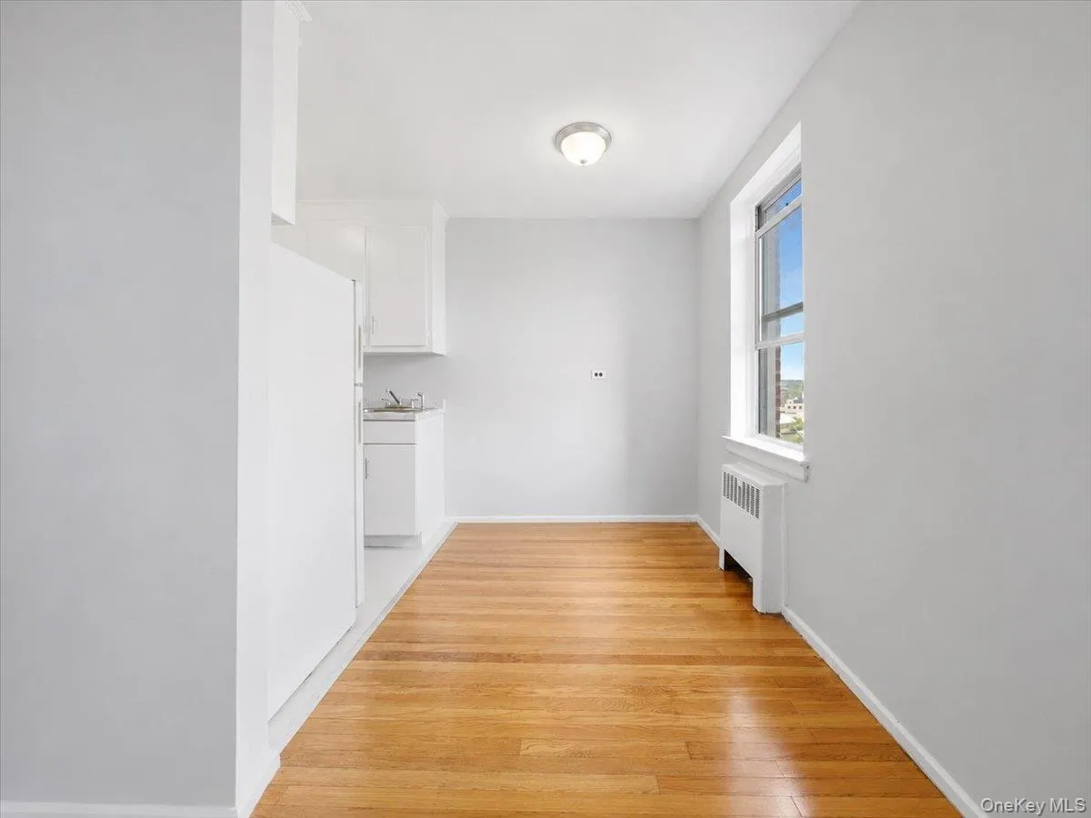 2630 Kingsbridge terrace, New York, NY, 1 Bedroom Bedrooms, 4 Rooms Rooms,1 BathroomBathrooms,Residential,For Rent,Kingsbridge terrace,0,1018823 2630 Kingsbridge terrace, New York, NY, 1 Bedroom Bedrooms, 4 Rooms Rooms,1 BathroomBathrooms,Residential,For Rent,Kingsbridge terrace,0,1018823