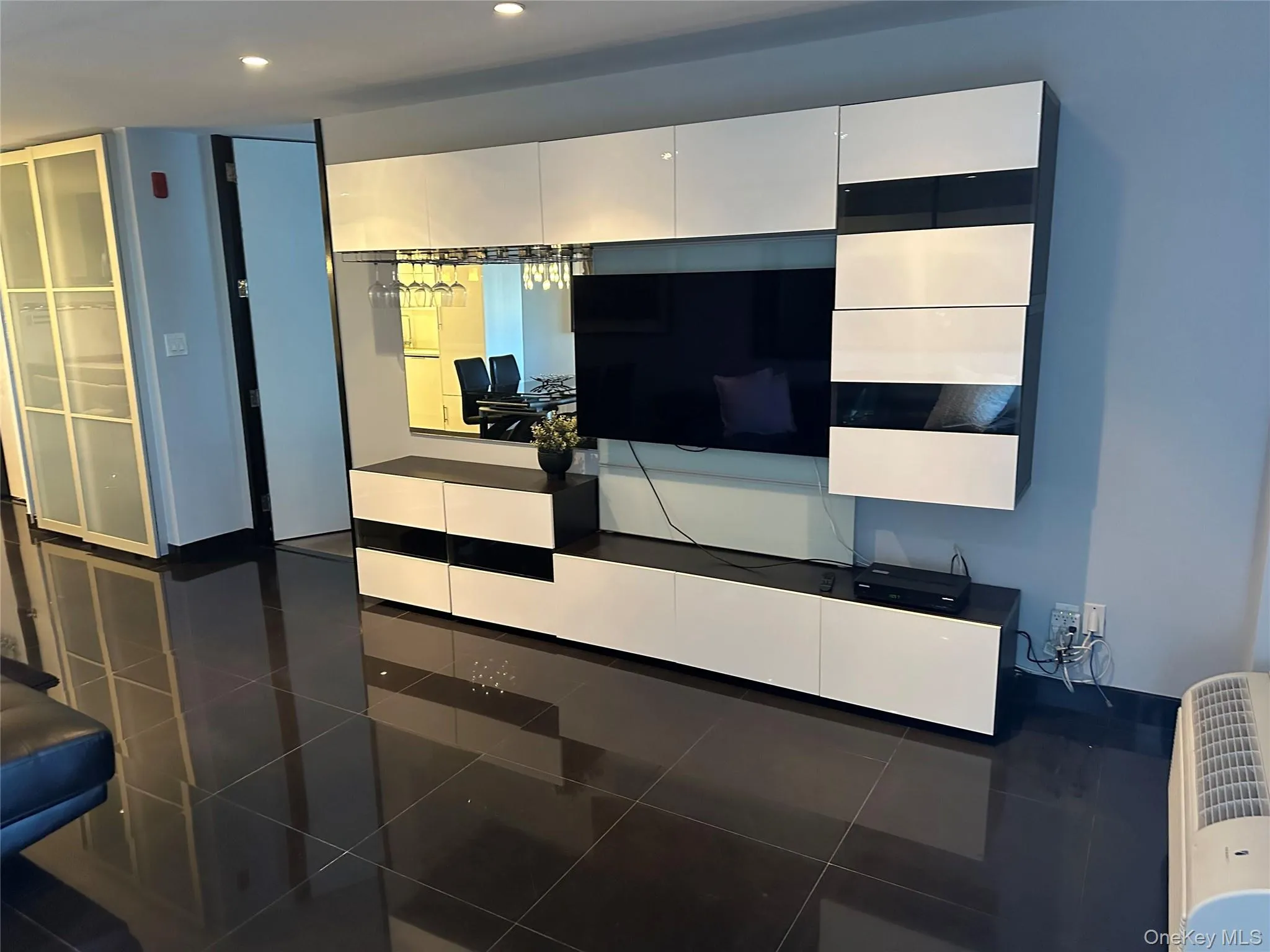 360 Shore Road, Long Beach, NY, 1 Bedroom Bedrooms, 3 Rooms Rooms,1 BathroomBathrooms,Residential,For Rent,Shore,0,KEY1018828 360 Shore Road, Long Beach, NY, 1 Bedroom Bedrooms, 3 Rooms Rooms,1 BathroomBathrooms,Residential,For Rent,Shore,0,KEY1018828