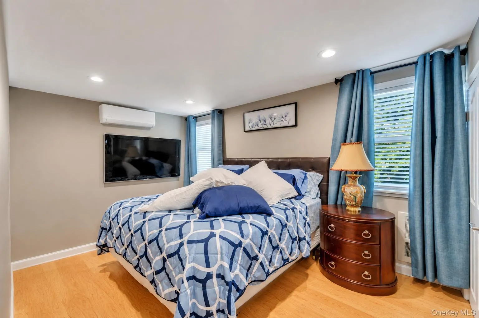 26 Picture Lane, Oyster Bay, NY, 5 Bedrooms Bedrooms, 14 Rooms Rooms,3 BathroomsBathrooms,Residential,For Rent,Picture,0,KEY1018831 26 Picture Lane, Oyster Bay, NY, 5 Bedrooms Bedrooms, 14 Rooms Rooms,3 BathroomsBathrooms,Residential,For Rent,Picture,0,KEY1018831