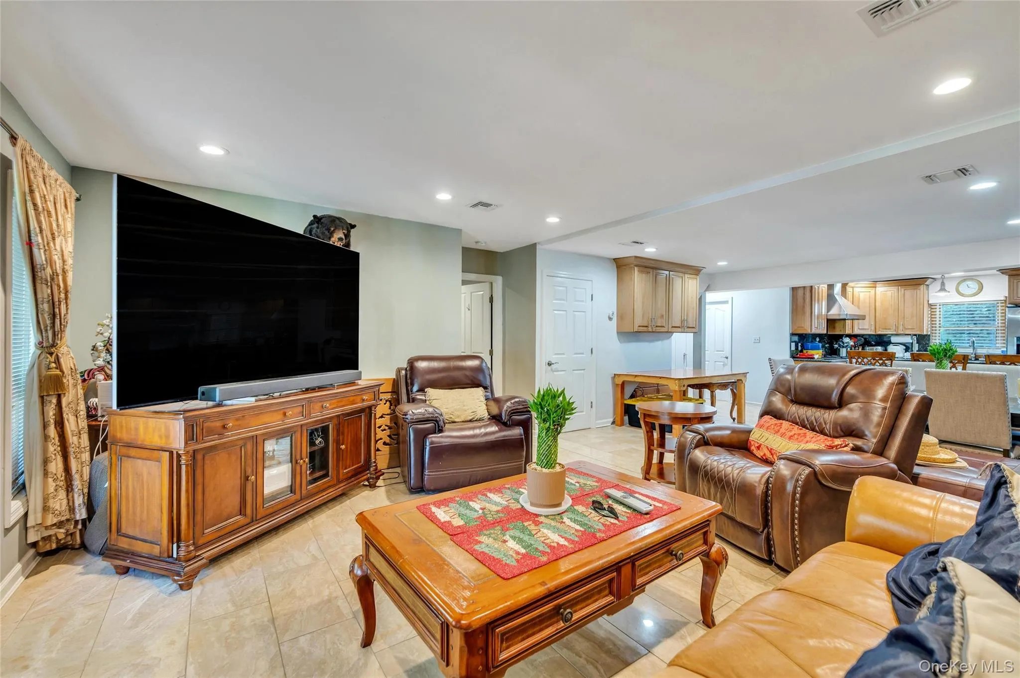 26 Picture Lane, Oyster Bay, NY, 5 Bedrooms Bedrooms, 14 Rooms Rooms,3 BathroomsBathrooms,Residential,For Rent,Picture,0,KEY1018831 26 Picture Lane, Oyster Bay, NY, 5 Bedrooms Bedrooms, 14 Rooms Rooms,3 BathroomsBathrooms,Residential,For Rent,Picture,0,KEY1018831