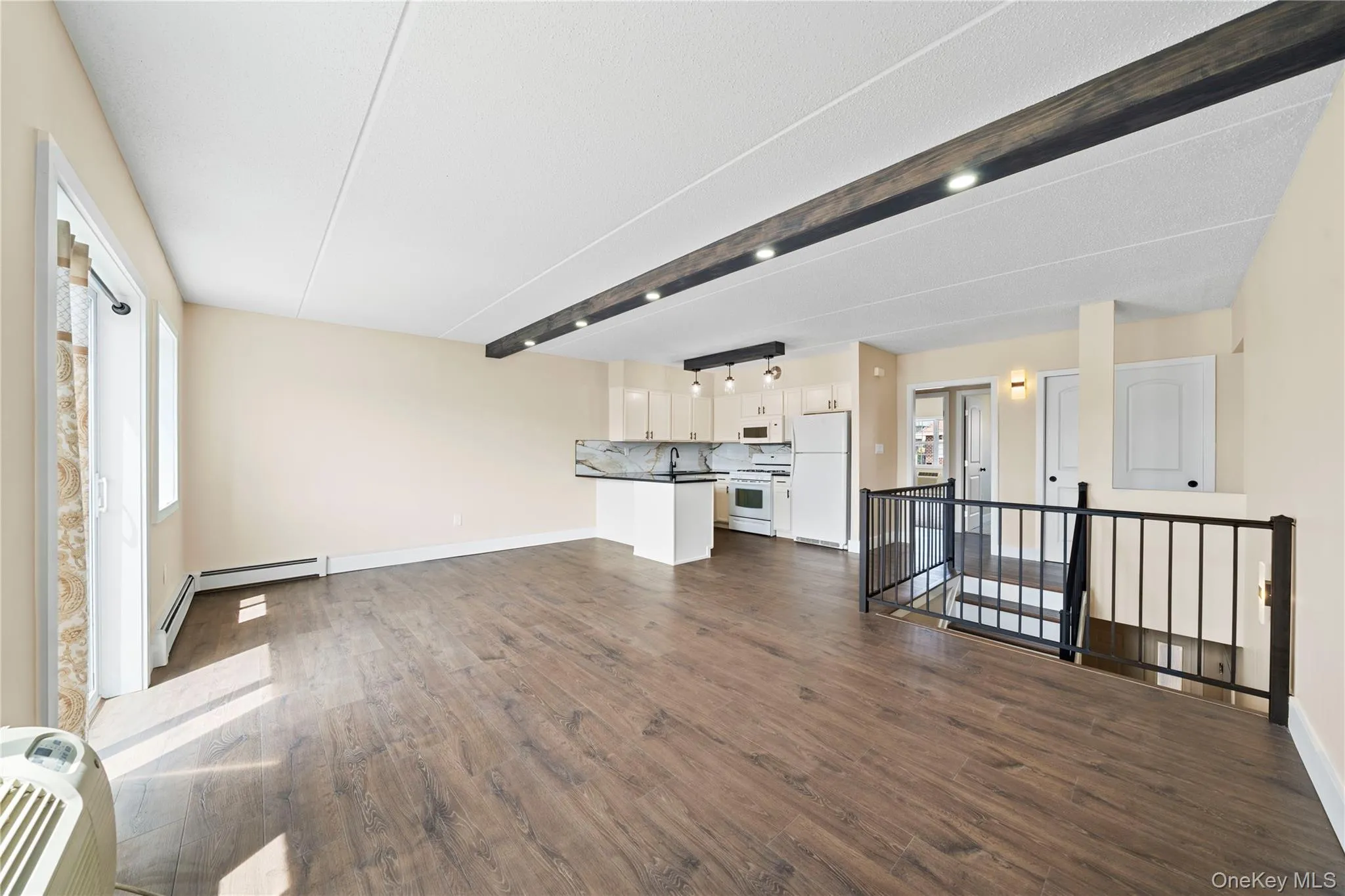 195 Beach 60th Street, New York, NY, 5 Bedrooms Bedrooms, 10 Rooms Rooms,3 BathroomsBathrooms,Residential,For Rent,Beach 60th,0,KEY1018834 195 Beach 60th Street, New York, NY, 5 Bedrooms Bedrooms, 10 Rooms Rooms,3 BathroomsBathrooms,Residential,For Rent,Beach 60th,0,KEY1018834