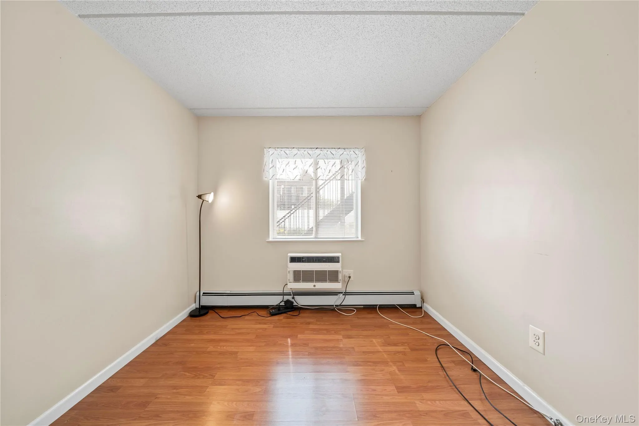 195 Beach 60th Street, New York, NY, 5 Bedrooms Bedrooms, 10 Rooms Rooms,3 BathroomsBathrooms,Residential,For Rent,Beach 60th,0,KEY1018834 195 Beach 60th Street, New York, NY, 5 Bedrooms Bedrooms, 10 Rooms Rooms,3 BathroomsBathrooms,Residential,For Rent,Beach 60th,0,KEY1018834