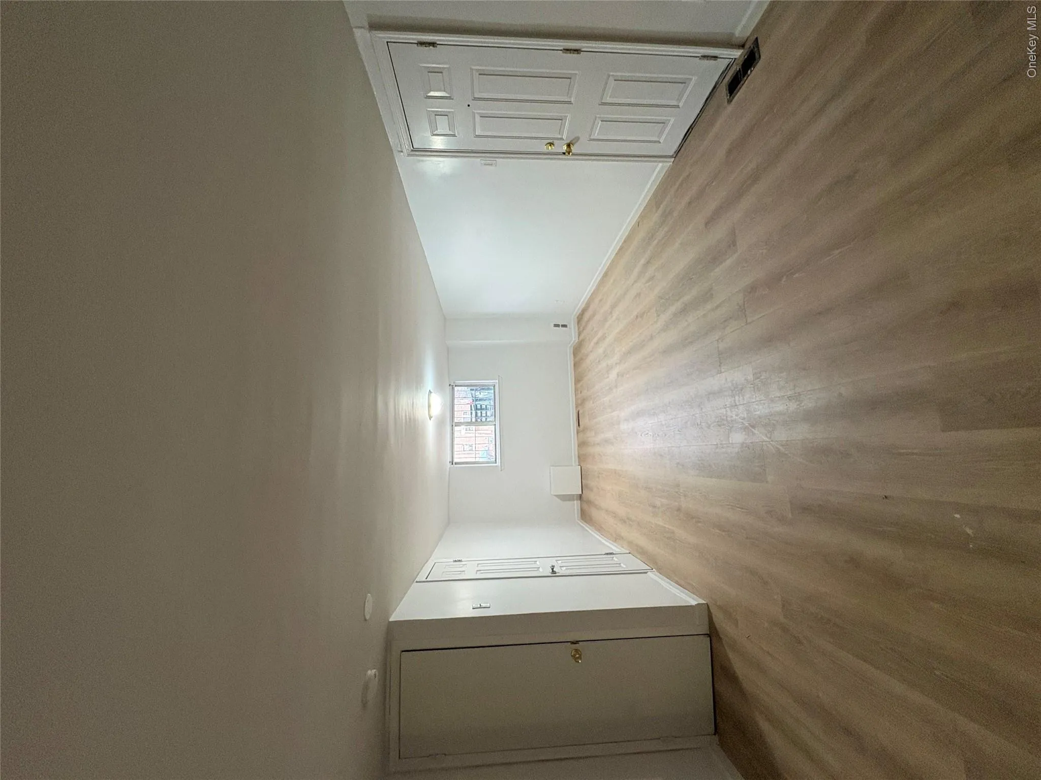 277 Graff Avenue, New York, NY, 3 Bedrooms Bedrooms, 6 Rooms Rooms,1 BathroomBathrooms,Residential,For Rent,Graff,0,1018837 277 Graff Avenue, New York, NY, 3 Bedrooms Bedrooms, 6 Rooms Rooms,1 BathroomBathrooms,Residential,For Rent,Graff,0,1018837