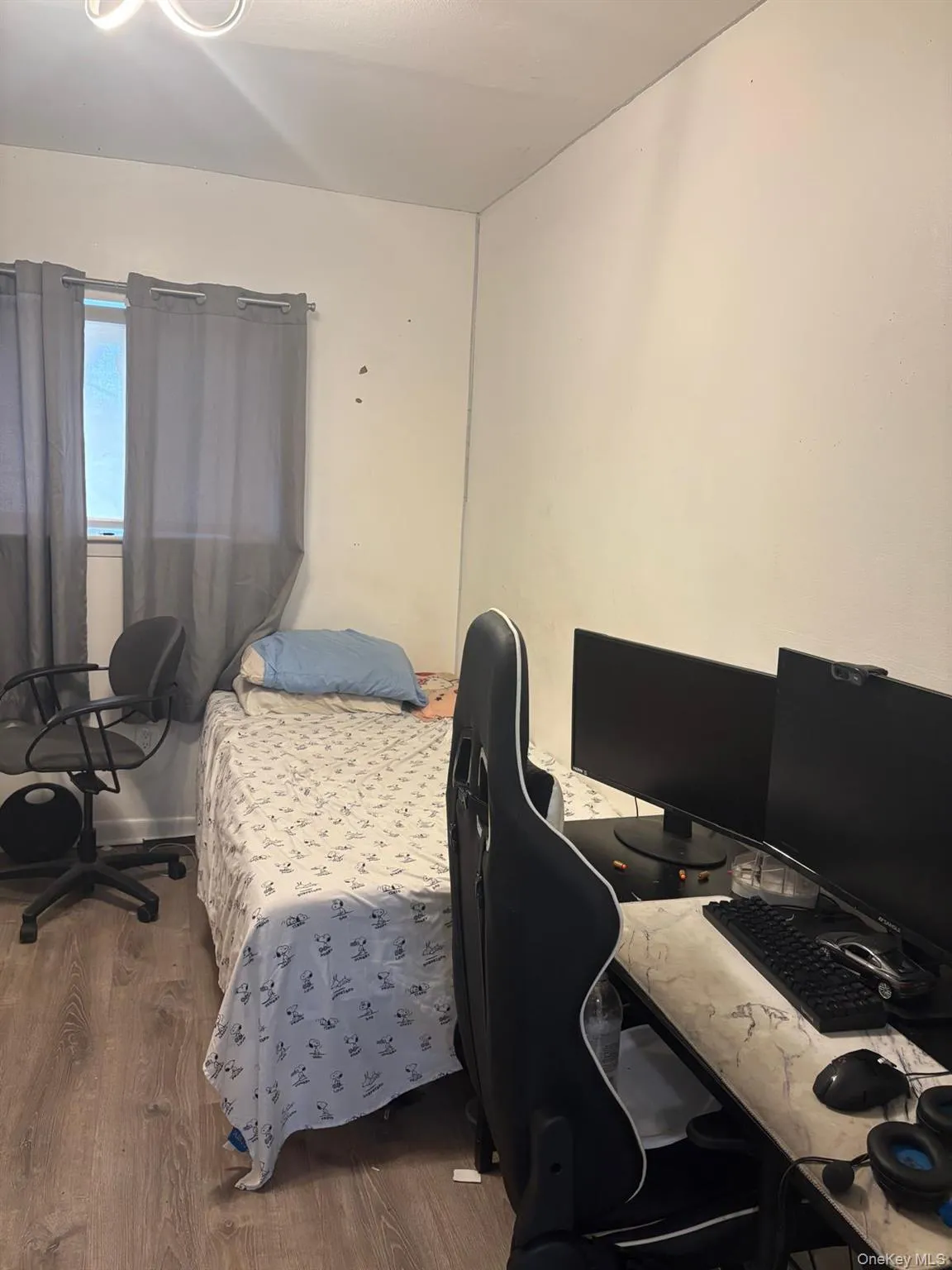 3rd bedroom 3rd bedroom