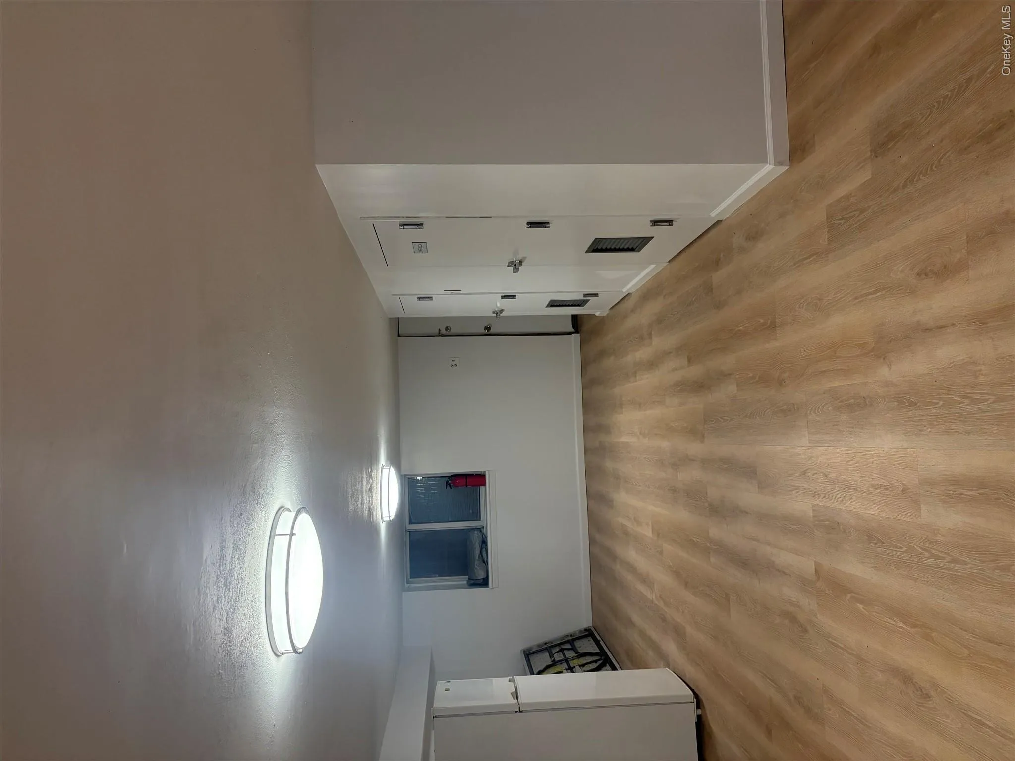 277 Graff Avenue, New York, NY, 3 Bedrooms Bedrooms, 6 Rooms Rooms,1 BathroomBathrooms,Residential,For Rent,Graff,0,1018837 277 Graff Avenue, New York, NY, 3 Bedrooms Bedrooms, 6 Rooms Rooms,1 BathroomBathrooms,Residential,For Rent,Graff,0,1018837