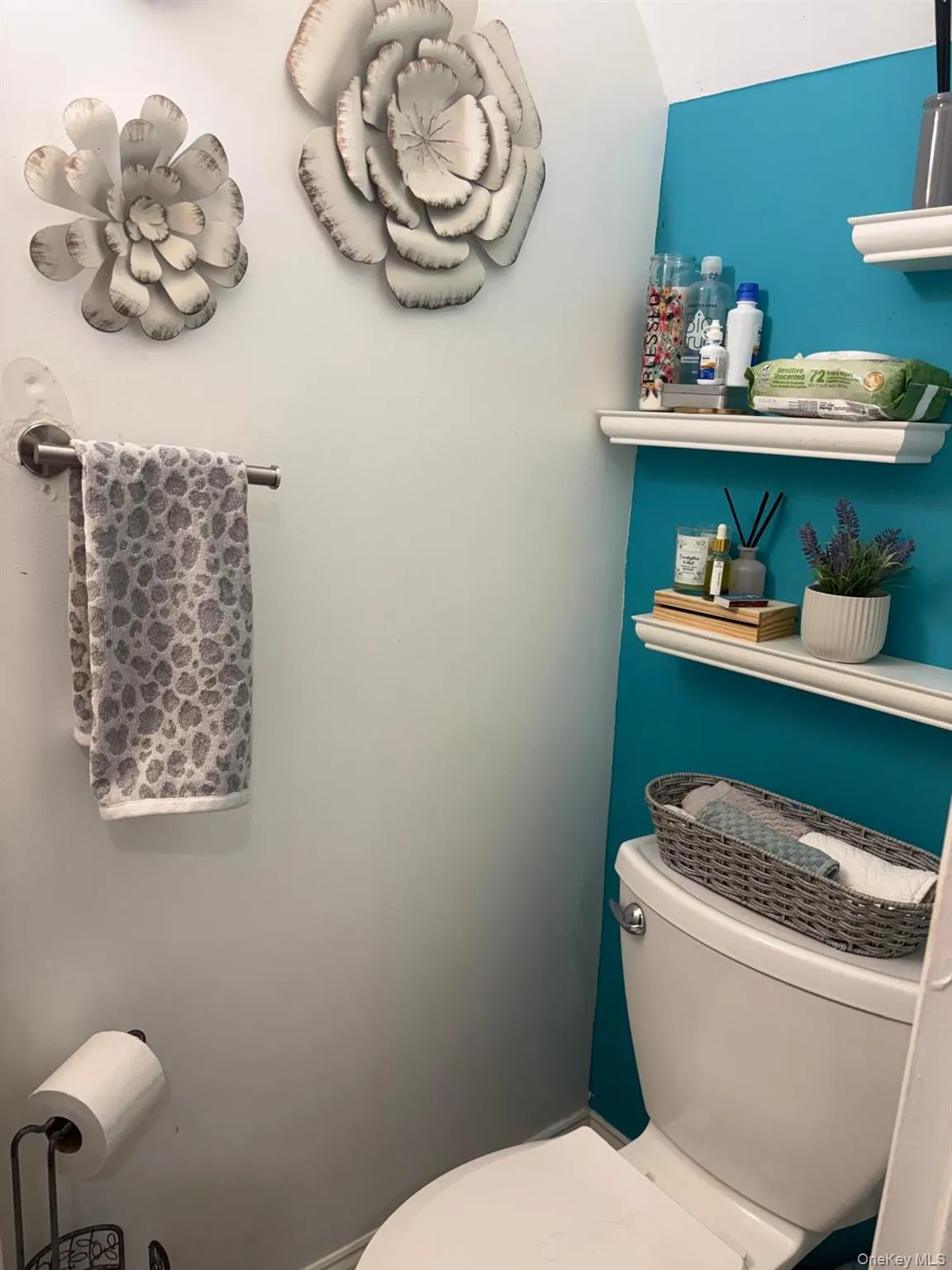 277 Graff Avenue, New York, NY, 3 Bedrooms Bedrooms, 6 Rooms Rooms,1 BathroomBathrooms,Residential,For Rent,Graff,0,1018837 277 Graff Avenue, New York, NY, 3 Bedrooms Bedrooms, 6 Rooms Rooms,1 BathroomBathrooms,Residential,For Rent,Graff,0,1018837