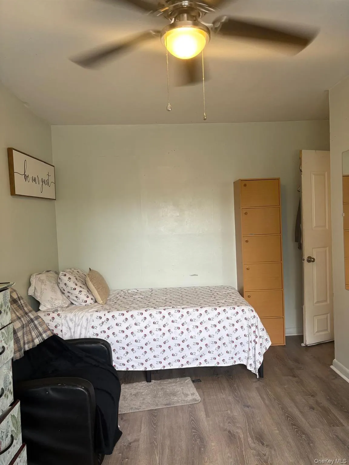 277 Graff Avenue, New York, NY, 3 Bedrooms Bedrooms, 6 Rooms Rooms,1 BathroomBathrooms,Residential,For Rent,Graff,0,1018837 277 Graff Avenue, New York, NY, 3 Bedrooms Bedrooms, 6 Rooms Rooms,1 BathroomBathrooms,Residential,For Rent,Graff,0,1018837