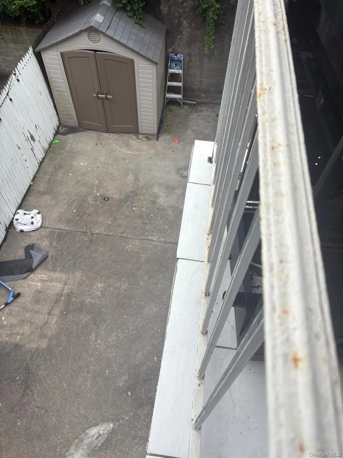 277 Graff Avenue, New York, NY, 3 Bedrooms Bedrooms, 6 Rooms Rooms,1 BathroomBathrooms,Residential,For Rent,Graff,0,1018837 277 Graff Avenue, New York, NY, 3 Bedrooms Bedrooms, 6 Rooms Rooms,1 BathroomBathrooms,Residential,For Rent,Graff,0,1018837