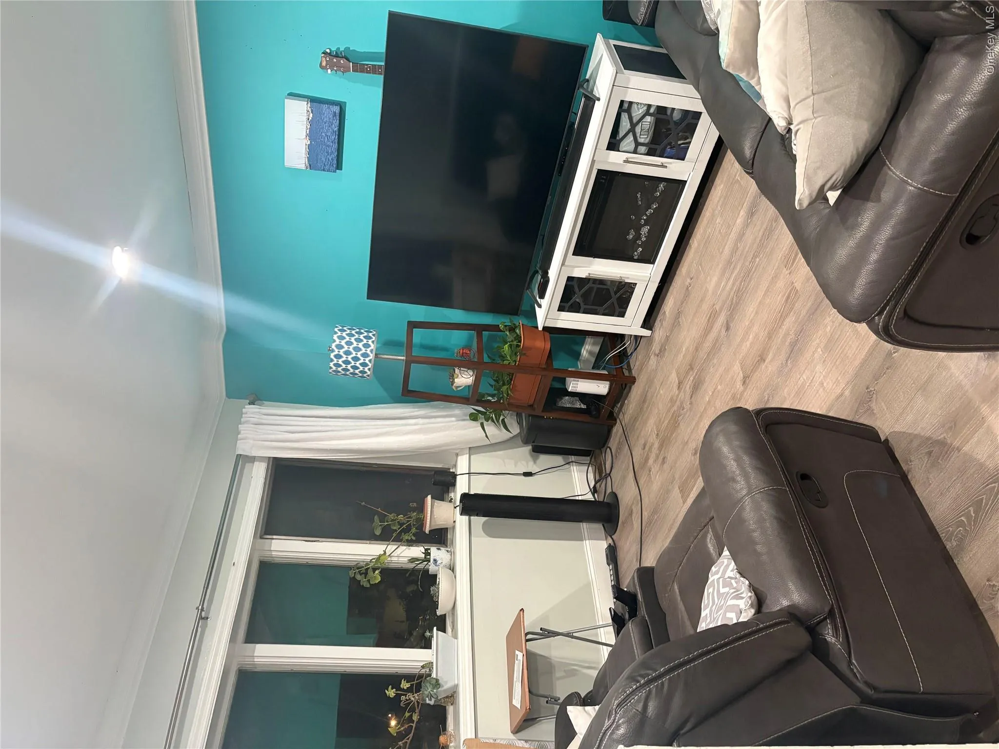 277 Graff Avenue, New York, NY, 3 Bedrooms Bedrooms, 6 Rooms Rooms,1 BathroomBathrooms,Residential,For Rent,Graff,0,1018837 277 Graff Avenue, New York, NY, 3 Bedrooms Bedrooms, 6 Rooms Rooms,1 BathroomBathrooms,Residential,For Rent,Graff,0,1018837