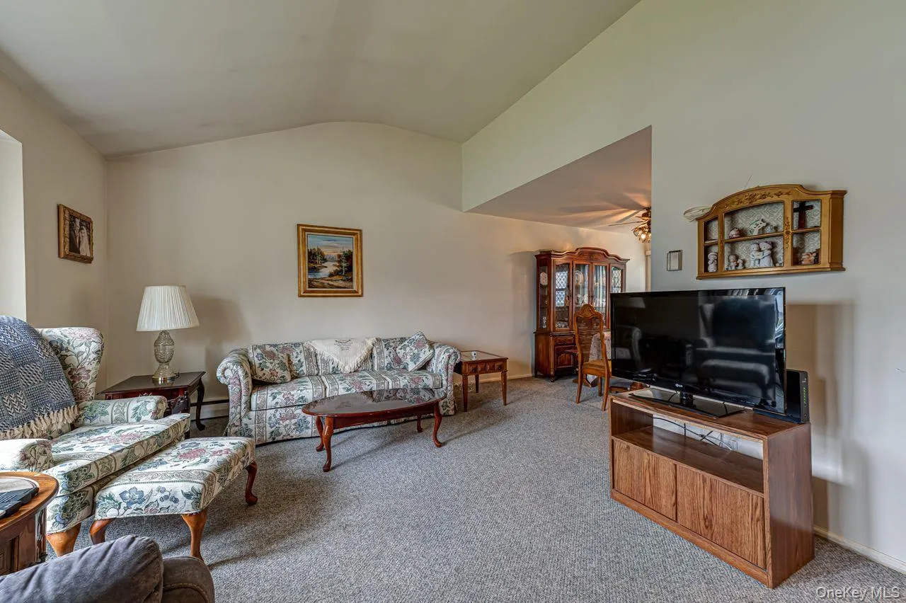 1387 Liberty Avenue, Hempstead, NY, 5 Bedrooms Bedrooms, 8 Rooms Rooms,3 BathroomsBathrooms,Residential,For Rent,Liberty,0,1018840 1387 Liberty Avenue, Hempstead, NY, 5 Bedrooms Bedrooms, 8 Rooms Rooms,3 BathroomsBathrooms,Residential,For Rent,Liberty,0,1018840