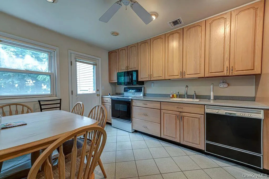 1387 Liberty Avenue, Hempstead, NY, 5 Bedrooms Bedrooms, 8 Rooms Rooms,3 BathroomsBathrooms,Residential,For Rent,Liberty,0,1018840 1387 Liberty Avenue, Hempstead, NY, 5 Bedrooms Bedrooms, 8 Rooms Rooms,3 BathroomsBathrooms,Residential,For Rent,Liberty,0,1018840