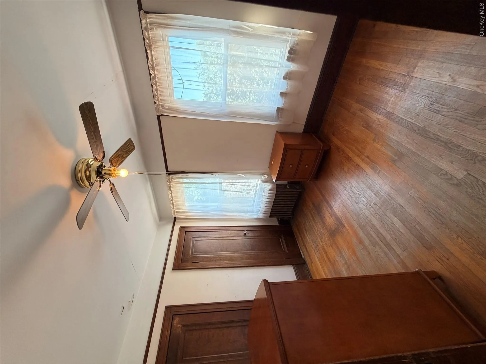 5810 32nd Avenue, New York, NY, 3 Bedrooms Bedrooms, 7 Rooms Rooms,1 BathroomBathrooms,Residential,For Rent,32nd,0,1018846 5810 32nd Avenue, New York, NY, 3 Bedrooms Bedrooms, 7 Rooms Rooms,1 BathroomBathrooms,Residential,For Rent,32nd,0,1018846