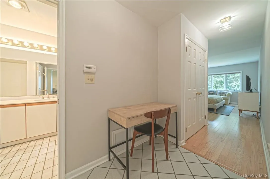 16 Hudson Point Lane, Ossining, NY, 1 Bedroom Bedrooms, 4 Rooms Rooms,1 BathroomBathrooms,Residential Lease,For Rent,Hudson Point,0,1018848 16 Hudson Point Lane, Ossining, NY, 1 Bedroom Bedrooms, 4 Rooms Rooms,1 BathroomBathrooms,Residential Lease,For Rent,Hudson Point,0,1018848