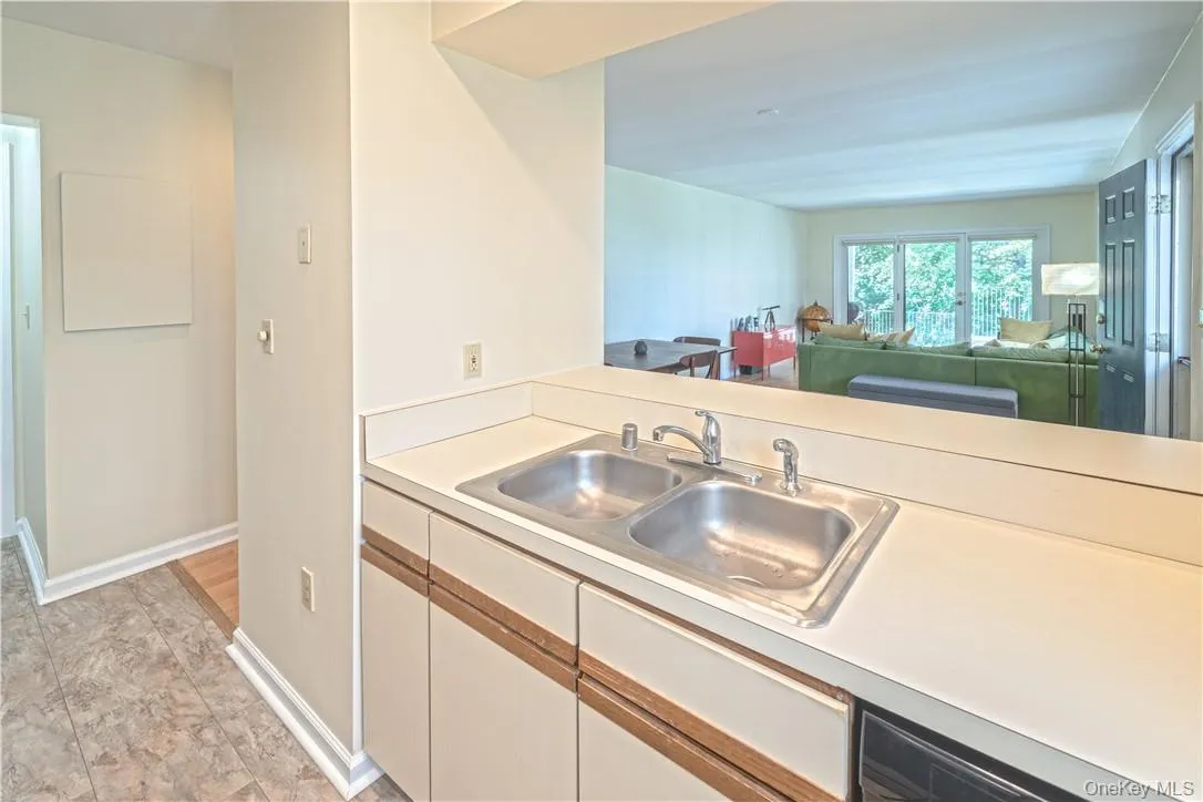 16 Hudson Point Lane, Ossining, NY, 1 Bedroom Bedrooms, 4 Rooms Rooms,1 BathroomBathrooms,Residential Lease,For Rent,Hudson Point,0,1018848 16 Hudson Point Lane, Ossining, NY, 1 Bedroom Bedrooms, 4 Rooms Rooms,1 BathroomBathrooms,Residential Lease,For Rent,Hudson Point,0,1018848