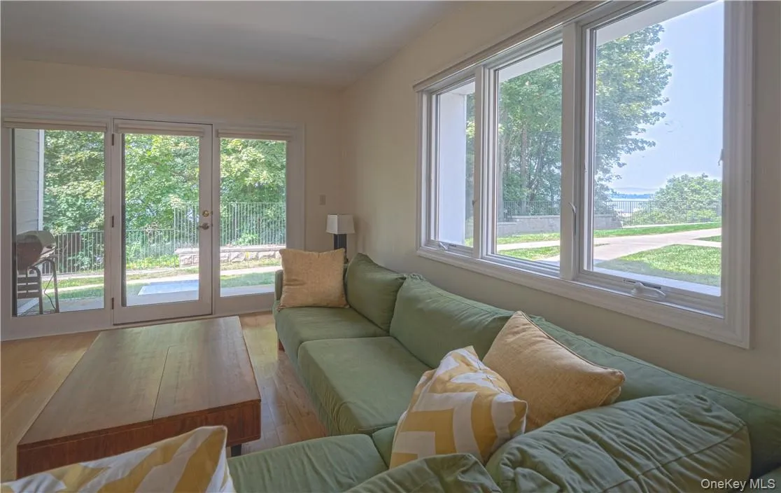 16 Hudson Point Lane, Ossining, NY, 1 Bedroom Bedrooms, 4 Rooms Rooms,1 BathroomBathrooms,Residential Lease,For Rent,Hudson Point,0,1018848 16 Hudson Point Lane, Ossining, NY, 1 Bedroom Bedrooms, 4 Rooms Rooms,1 BathroomBathrooms,Residential Lease,For Rent,Hudson Point,0,1018848