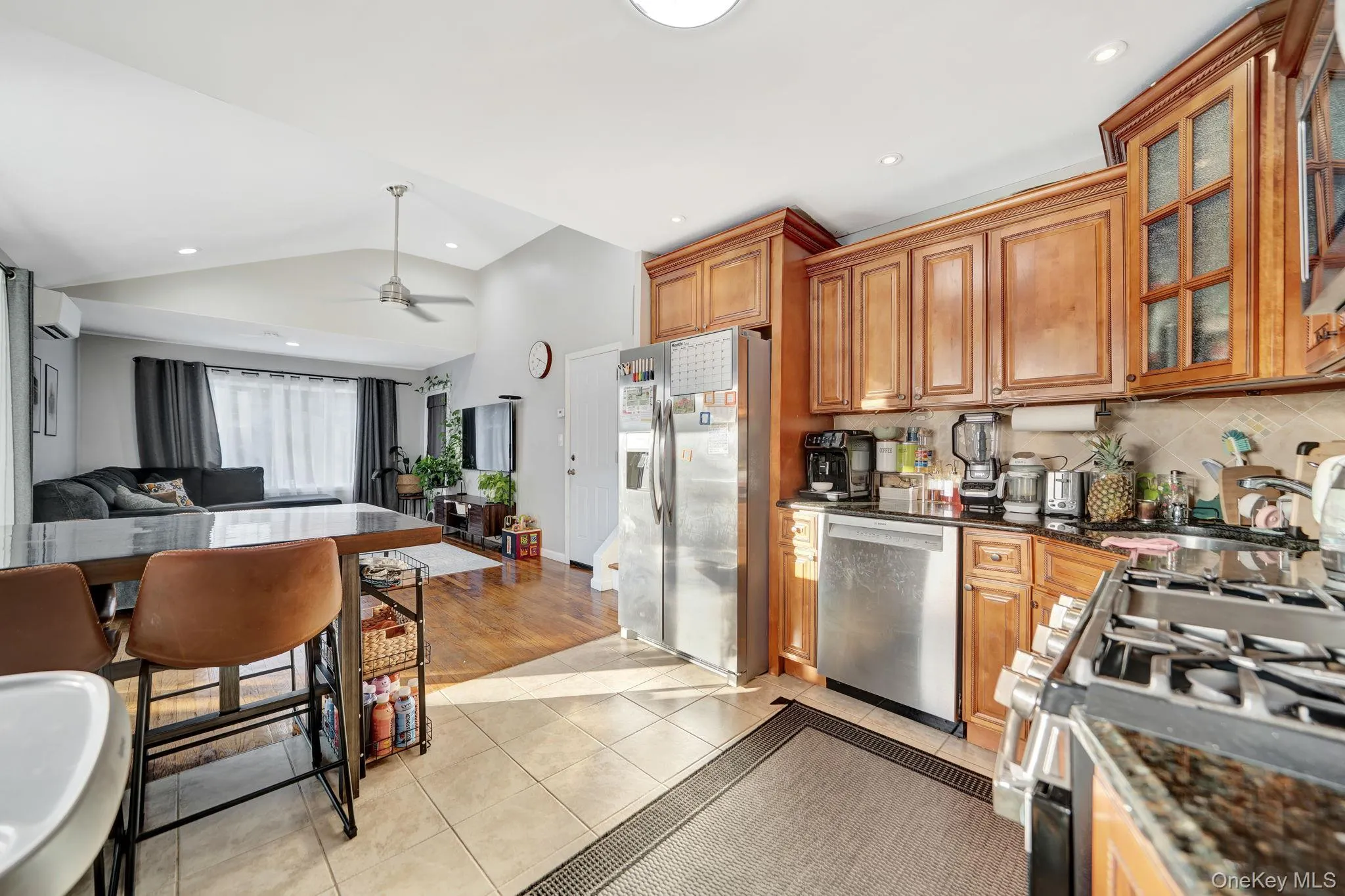 164 Pennsylvania Avenue, Islip, NY, 6 Bedrooms Bedrooms, 14 Rooms Rooms,3 BathroomsBathrooms,Residential,For Rent,Pennsylvania,0,KEY1018852 164 Pennsylvania Avenue, Islip, NY, 6 Bedrooms Bedrooms, 14 Rooms Rooms,3 BathroomsBathrooms,Residential,For Rent,Pennsylvania,0,KEY1018852