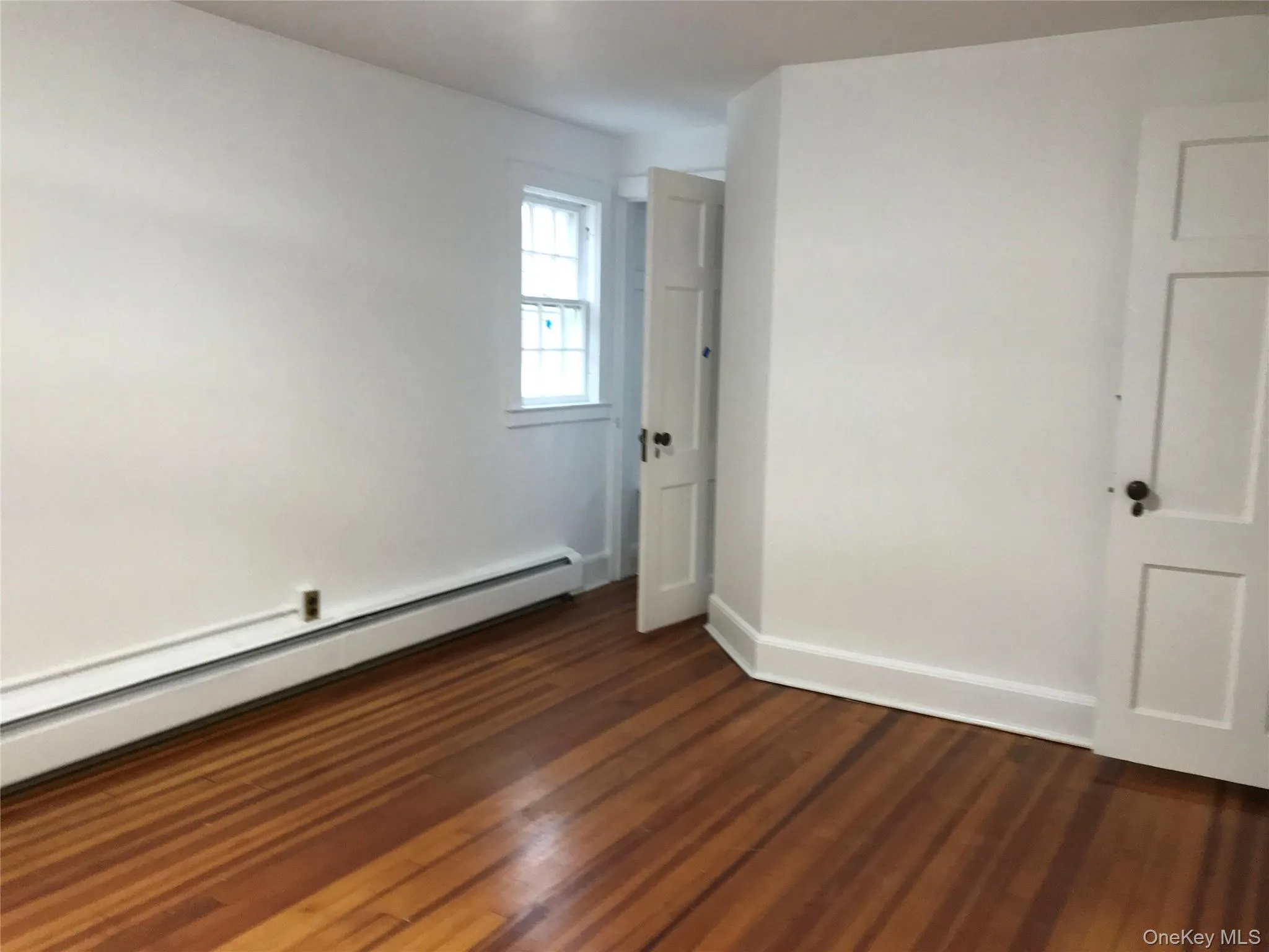 23 Lloyd Harbor Road, Huntington, NY, 2 Bedrooms Bedrooms, 4 Rooms Rooms,1 BathroomBathrooms,Residential Lease,For Rent,Lloyd Harbor,0,1018853 23 Lloyd Harbor Road, Huntington, NY, 2 Bedrooms Bedrooms, 4 Rooms Rooms,1 BathroomBathrooms,Residential Lease,For Rent,Lloyd Harbor,0,1018853