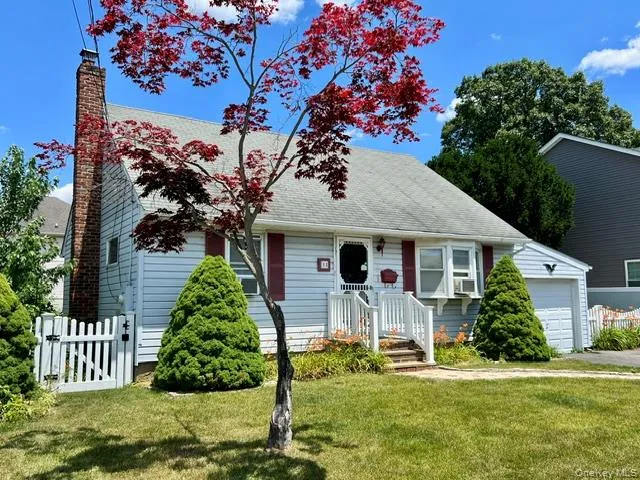 18 Plymouth Road, Oyster Bay, NY, 4 Bedrooms Bedrooms, 6 Rooms Rooms,2 BathroomsBathrooms,Residential,For Rent,Plymouth,0,KEY1018854 18 Plymouth Road, Oyster Bay, NY, 4 Bedrooms Bedrooms, 6 Rooms Rooms,2 BathroomsBathrooms,Residential,For Rent,Plymouth,0,KEY1018854