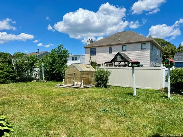 18 Plymouth Road, Oyster Bay, NY, 4 Bedrooms Bedrooms, 6 Rooms Rooms,2 BathroomsBathrooms,Residential,For Rent,Plymouth,0,KEY1018854 18 Plymouth Road, Oyster Bay, NY, 4 Bedrooms Bedrooms, 6 Rooms Rooms,2 BathroomsBathrooms,Residential,For Rent,Plymouth,0,KEY1018854