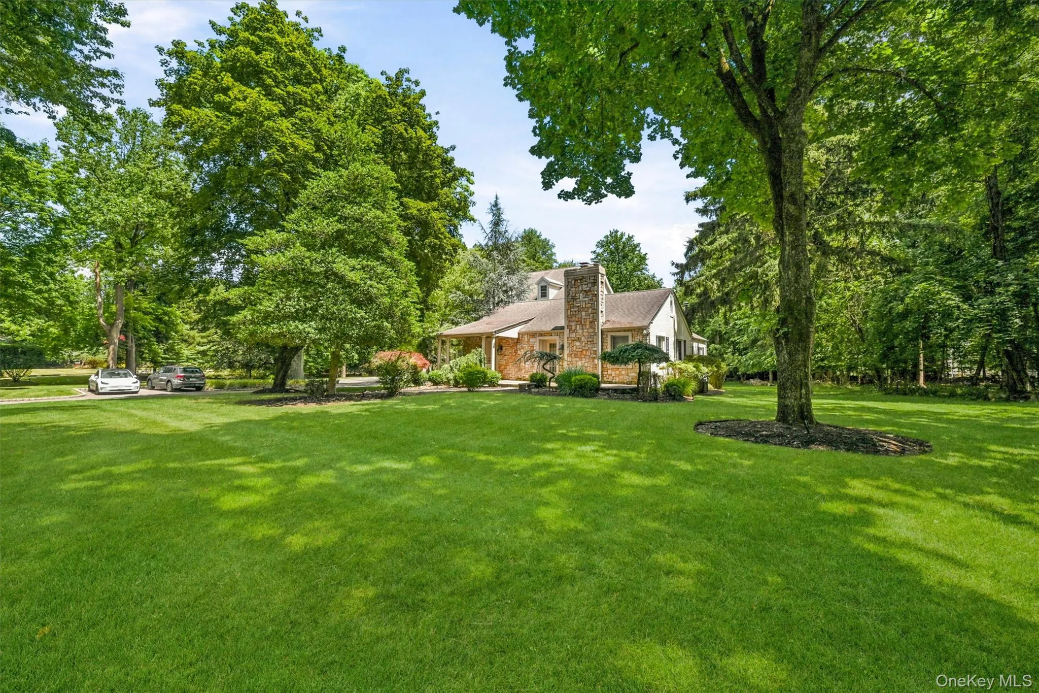 281 Phillips Hill Road, Clarkstown, NY, 6 Bedrooms Bedrooms, 26 Rooms Rooms,6 BathroomsBathrooms,Residential,For Rent,Phillips Hill,0,KEY1018857 281 Phillips Hill Road, Clarkstown, NY, 6 Bedrooms Bedrooms, 26 Rooms Rooms,6 BathroomsBathrooms,Residential,For Rent,Phillips Hill,0,KEY1018857