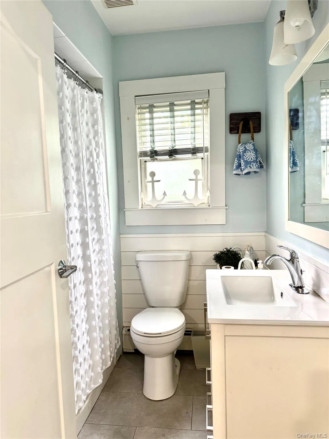9 Valleywood Drive, Huntington, NY, 3 Bedrooms Bedrooms, 7 Rooms Rooms,2 BathroomsBathrooms,Residential,For Rent,Valleywood,0,KEY1018858 9 Valleywood Drive, Huntington, NY, 3 Bedrooms Bedrooms, 7 Rooms Rooms,2 BathroomsBathrooms,Residential,For Rent,Valleywood,0,KEY1018858
