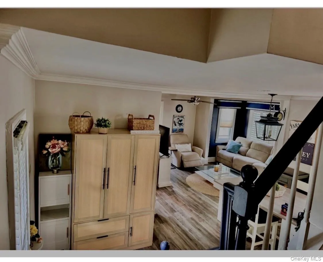9 Valleywood Drive, Huntington, NY, 3 Bedrooms Bedrooms, 7 Rooms Rooms,2 BathroomsBathrooms,Residential,For Rent,Valleywood,0,KEY1018858 9 Valleywood Drive, Huntington, NY, 3 Bedrooms Bedrooms, 7 Rooms Rooms,2 BathroomsBathrooms,Residential,For Rent,Valleywood,0,KEY1018858