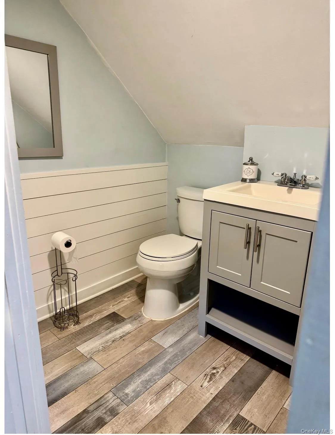 9 Valleywood Drive, Huntington, NY, 3 Bedrooms Bedrooms, 7 Rooms Rooms,2 BathroomsBathrooms,Residential,For Rent,Valleywood,0,KEY1018858 9 Valleywood Drive, Huntington, NY, 3 Bedrooms Bedrooms, 7 Rooms Rooms,2 BathroomsBathrooms,Residential,For Rent,Valleywood,0,KEY1018858