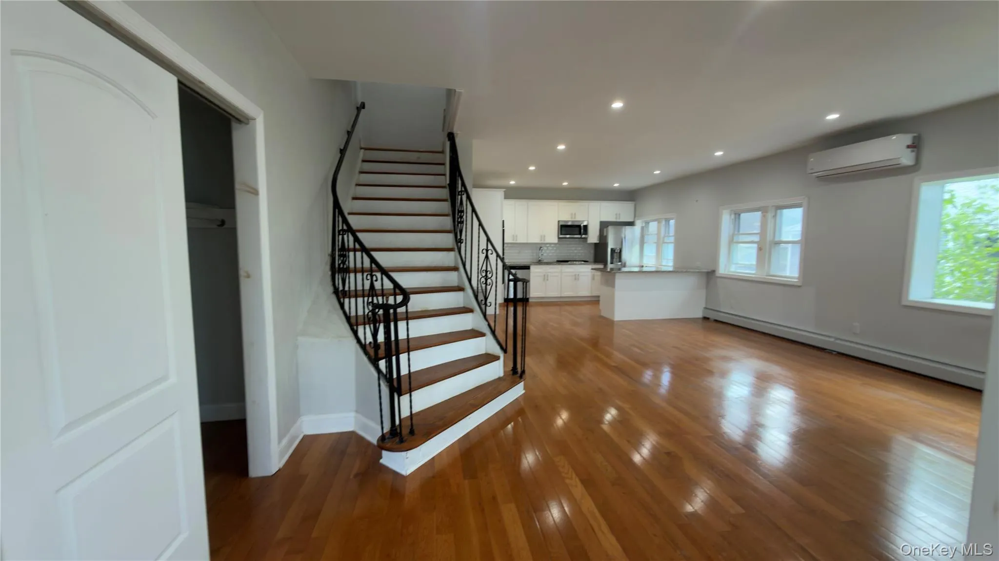 10 Greenwich Avenue, Oyster Bay, NY, 3 Bedrooms Bedrooms, 10 Rooms Rooms,2 BathroomsBathrooms,Residential Lease,For Rent,Greenwich,0,KEY1018861 10 Greenwich Avenue, Oyster Bay, NY, 3 Bedrooms Bedrooms, 10 Rooms Rooms,2 BathroomsBathrooms,Residential Lease,For Rent,Greenwich,0,KEY1018861