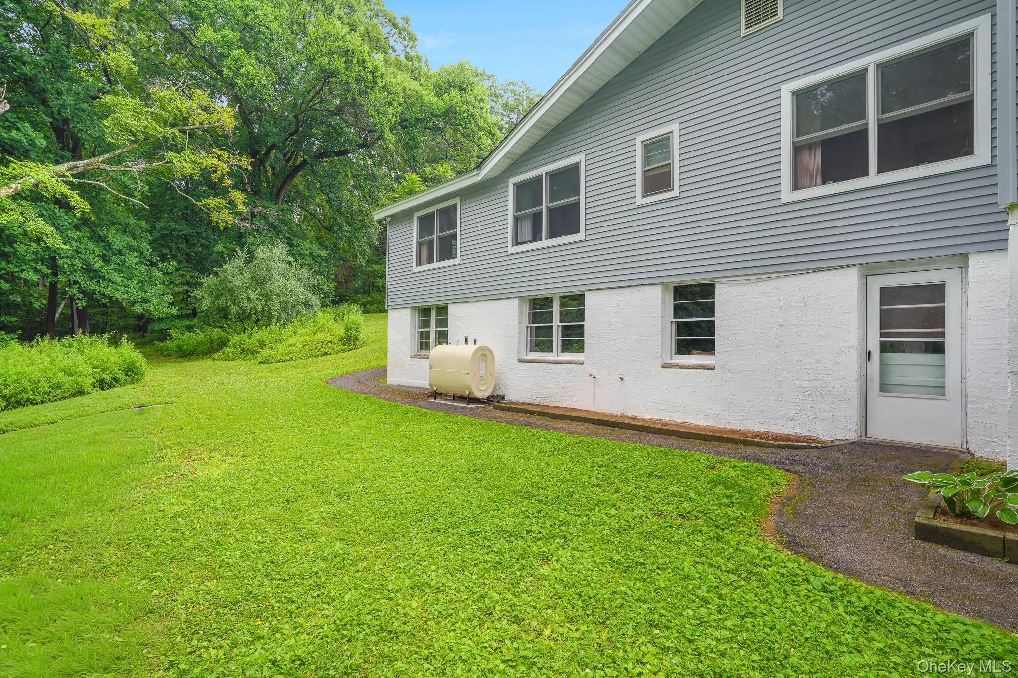 142 Westchester Avenue, Cortlandt, NY, 3 Bedrooms Bedrooms, 7 Rooms Rooms,2 BathroomsBathrooms,Residential,For Rent,Westchester,0,1018865 142 Westchester Avenue, Cortlandt, NY, 3 Bedrooms Bedrooms, 7 Rooms Rooms,2 BathroomsBathrooms,Residential,For Rent,Westchester,0,1018865