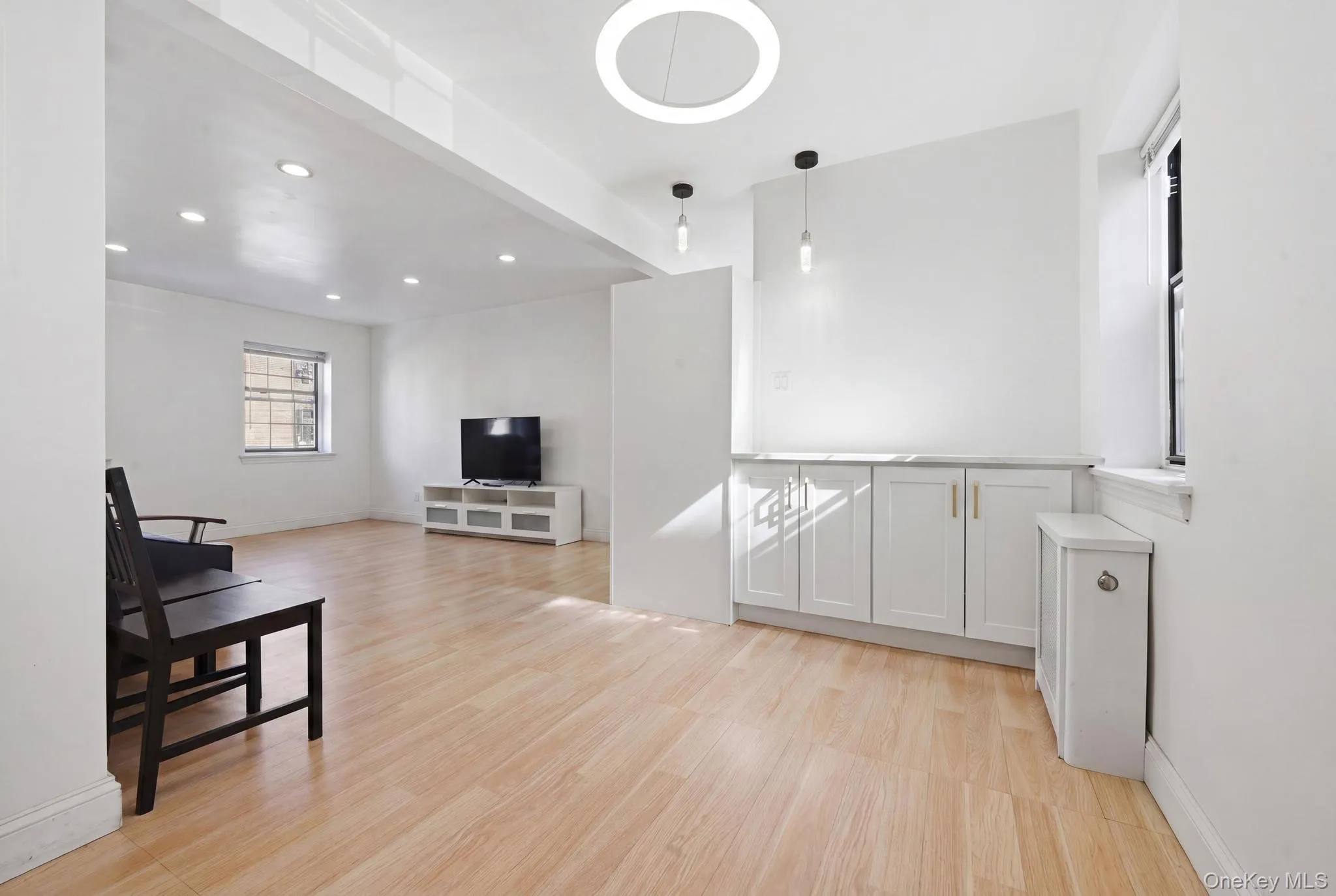 7837 Main Street, New York, NY, 1 Bedroom Bedrooms, 3 Rooms Rooms,1 BathroomBathrooms,Residential,For Rent,Main,0,KEY1018867 7837 Main Street, New York, NY, 1 Bedroom Bedrooms, 3 Rooms Rooms,1 BathroomBathrooms,Residential,For Rent,Main,0,KEY1018867