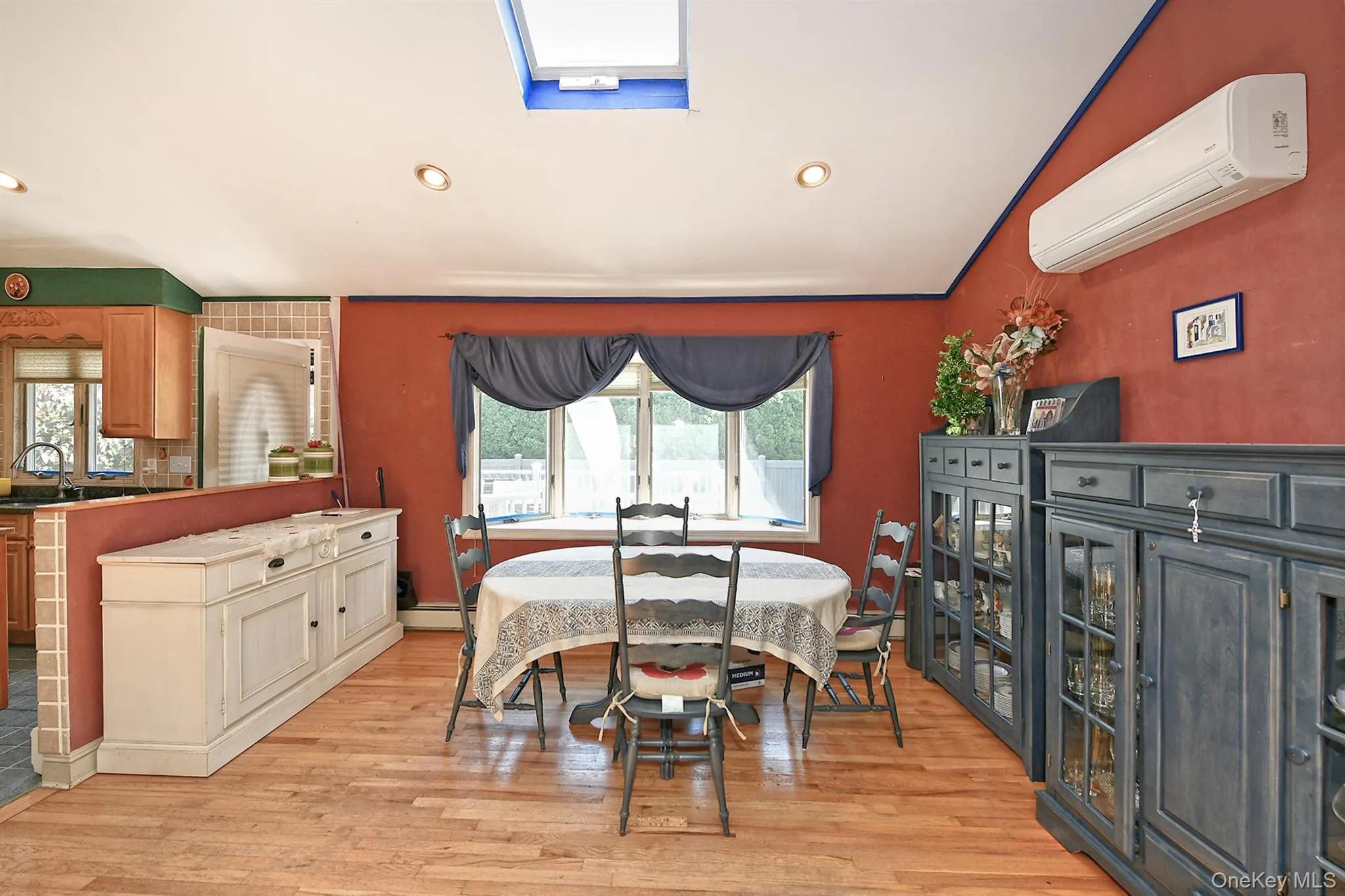 265 Sixth Avenue, Smithtown, NY, 3 Bedrooms Bedrooms, 5 Rooms Rooms,1 BathroomBathrooms,Residential,For Rent,Sixth,0,KEY1018871 265 Sixth Avenue, Smithtown, NY, 3 Bedrooms Bedrooms, 5 Rooms Rooms,1 BathroomBathrooms,Residential,For Rent,Sixth,0,KEY1018871