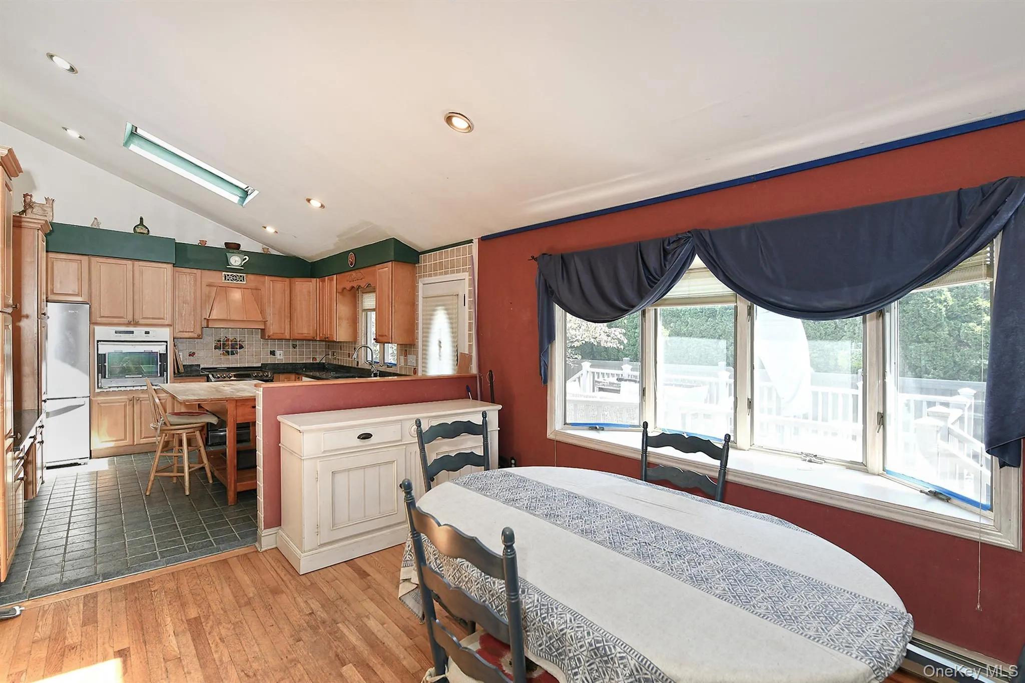 265 Sixth Avenue, Smithtown, NY, 3 Bedrooms Bedrooms, 5 Rooms Rooms,1 BathroomBathrooms,Residential,For Rent,Sixth,0,KEY1018871 265 Sixth Avenue, Smithtown, NY, 3 Bedrooms Bedrooms, 5 Rooms Rooms,1 BathroomBathrooms,Residential,For Rent,Sixth,0,KEY1018871