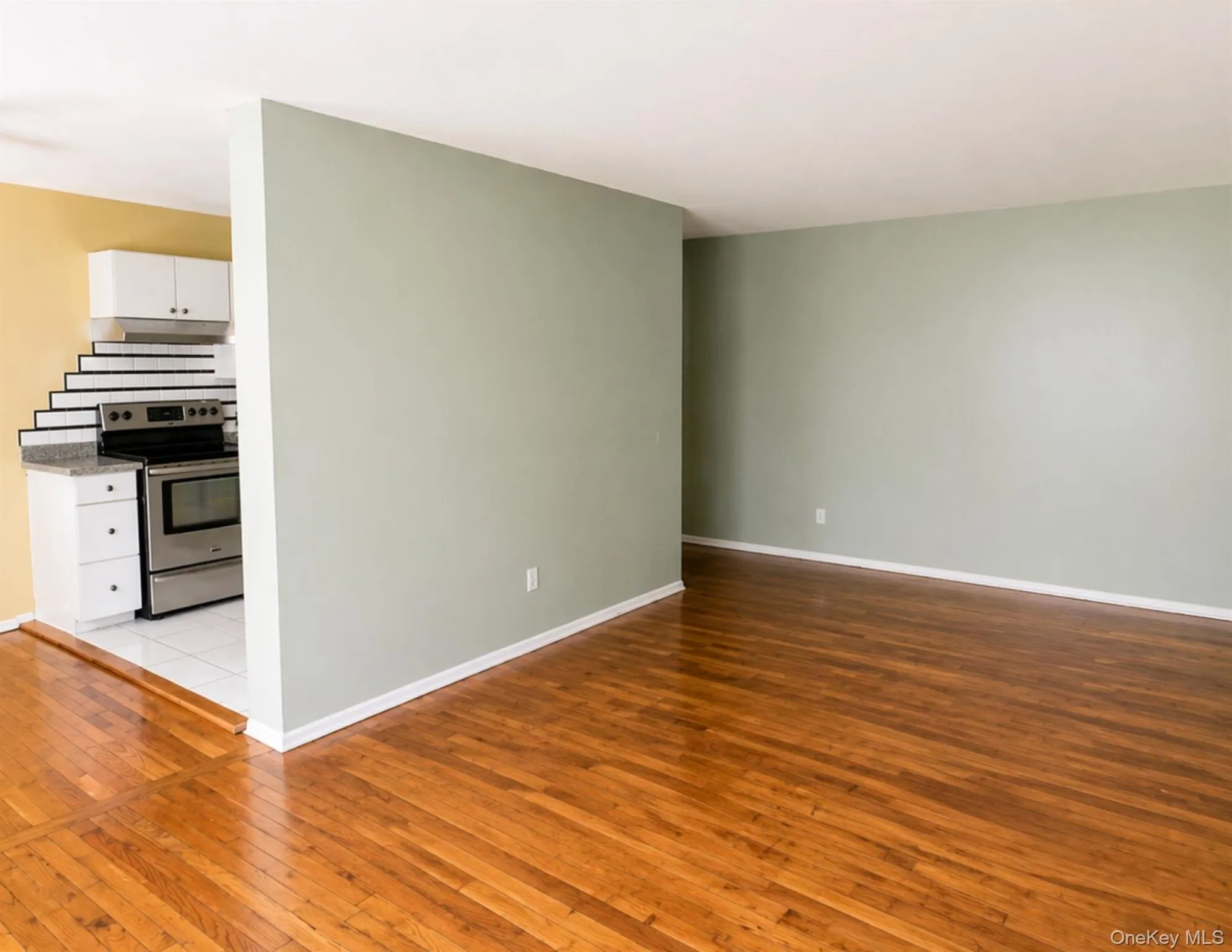 2453 D Union Boulevard, Islip, NY, 2 Bedrooms Bedrooms, 4 Rooms Rooms,1 BathroomBathrooms,Residential,For Rent,Union,0,KEY1018874 2453 D Union Boulevard, Islip, NY, 2 Bedrooms Bedrooms, 4 Rooms Rooms,1 BathroomBathrooms,Residential,For Rent,Union,0,KEY1018874
