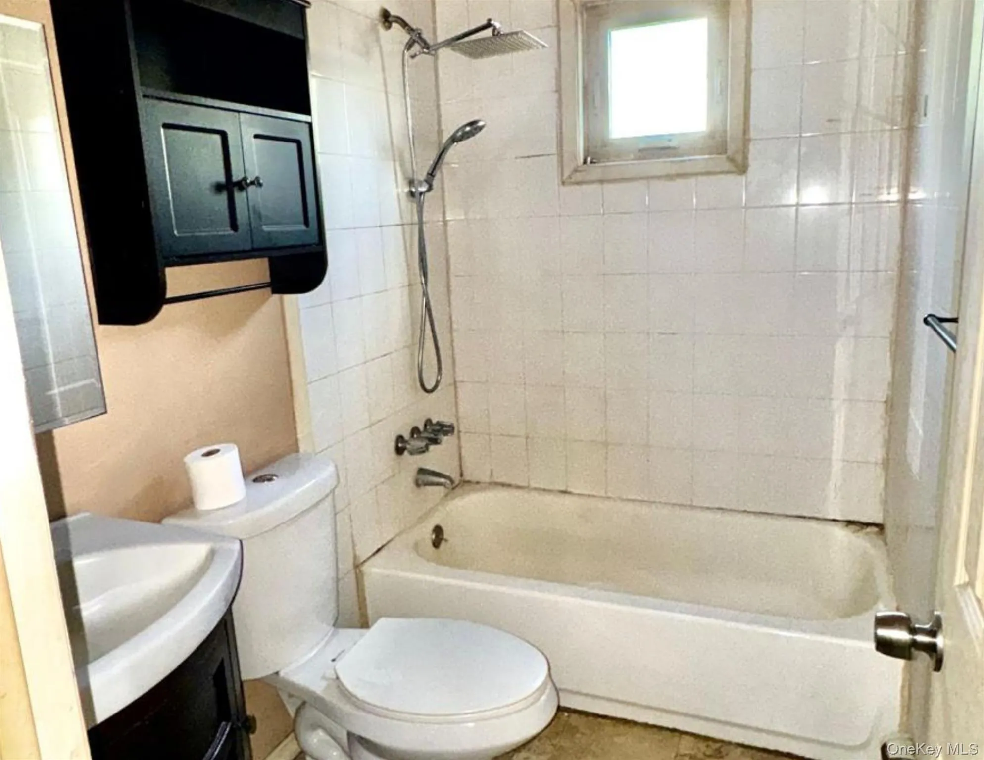 2453 D Union Boulevard, Islip, NY, 2 Bedrooms Bedrooms, 4 Rooms Rooms,1 BathroomBathrooms,Residential,For Rent,Union,0,KEY1018874 2453 D Union Boulevard, Islip, NY, 2 Bedrooms Bedrooms, 4 Rooms Rooms,1 BathroomBathrooms,Residential,For Rent,Union,0,KEY1018874