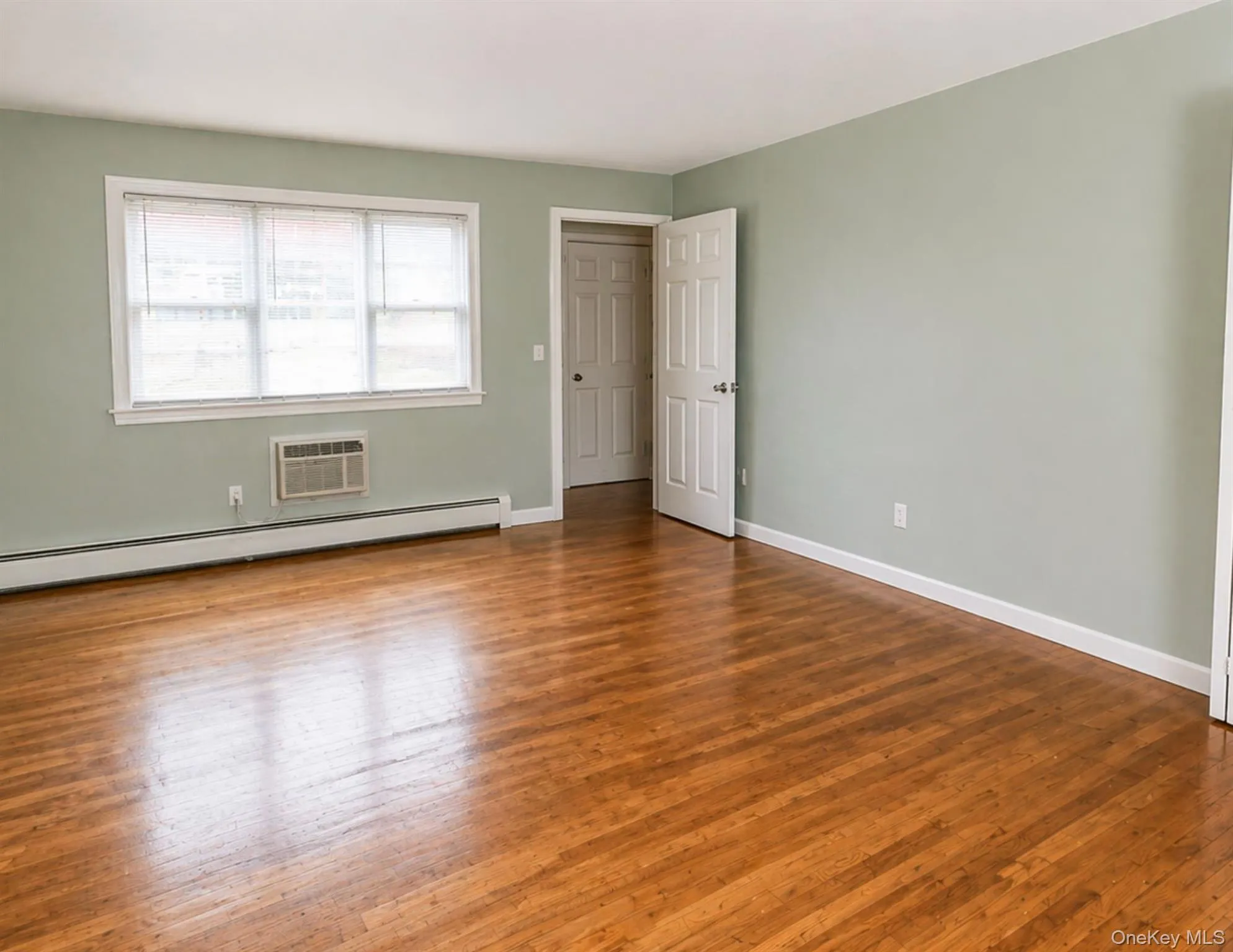 2453 D Union Boulevard, Islip, NY, 2 Bedrooms Bedrooms, 4 Rooms Rooms,1 BathroomBathrooms,Residential,For Rent,Union,0,KEY1018874 2453 D Union Boulevard, Islip, NY, 2 Bedrooms Bedrooms, 4 Rooms Rooms,1 BathroomBathrooms,Residential,For Rent,Union,0,KEY1018874