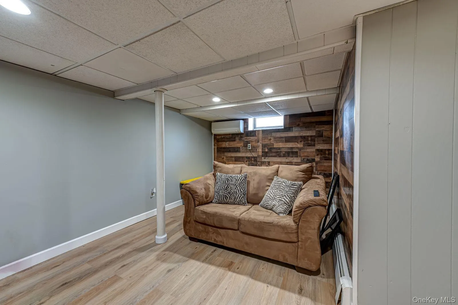 20 Bayside Avenue, Brookhaven, NY, 3 Bedrooms Bedrooms, 6 Rooms Rooms,2 BathroomsBathrooms,Residential,For Rent,Bayside,0,1018880 20 Bayside Avenue, Brookhaven, NY, 3 Bedrooms Bedrooms, 6 Rooms Rooms,2 BathroomsBathrooms,Residential,For Rent,Bayside,0,1018880