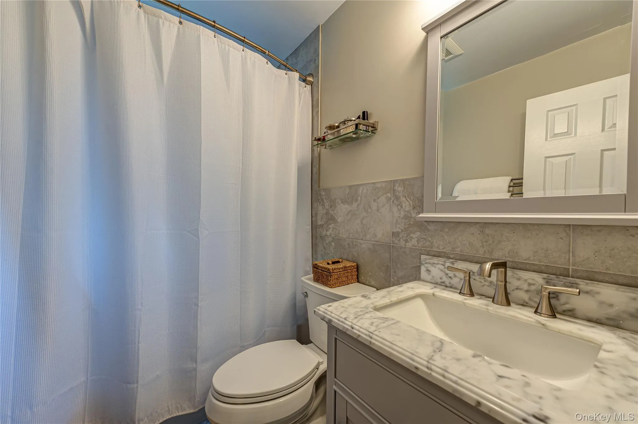20 Bayside Avenue, Brookhaven, NY, 3 Bedrooms Bedrooms, 6 Rooms Rooms,2 BathroomsBathrooms,Residential,For Rent,Bayside,0,1018880 20 Bayside Avenue, Brookhaven, NY, 3 Bedrooms Bedrooms, 6 Rooms Rooms,2 BathroomsBathrooms,Residential,For Rent,Bayside,0,1018880