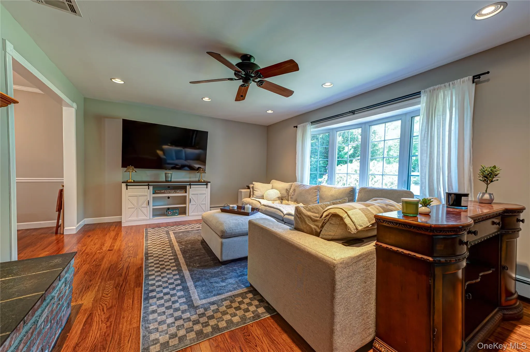 20 Bayside Avenue, Brookhaven, NY, 3 Bedrooms Bedrooms, 6 Rooms Rooms,2 BathroomsBathrooms,Residential,For Rent,Bayside,0,1018880 20 Bayside Avenue, Brookhaven, NY, 3 Bedrooms Bedrooms, 6 Rooms Rooms,2 BathroomsBathrooms,Residential,For Rent,Bayside,0,1018880