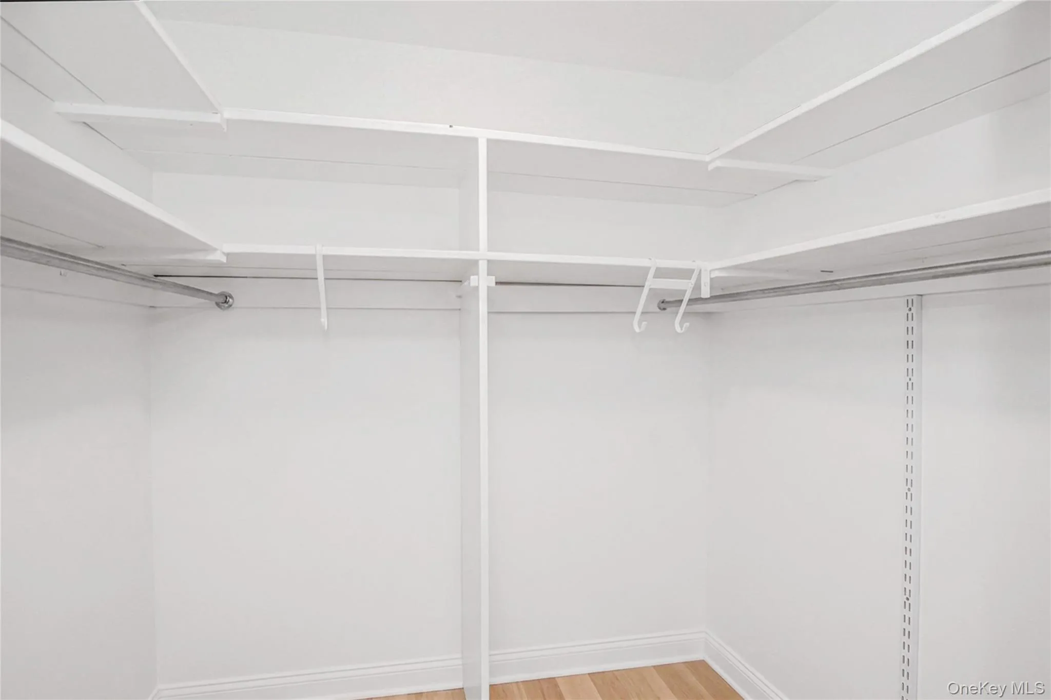 walk-in closet walk-in closet