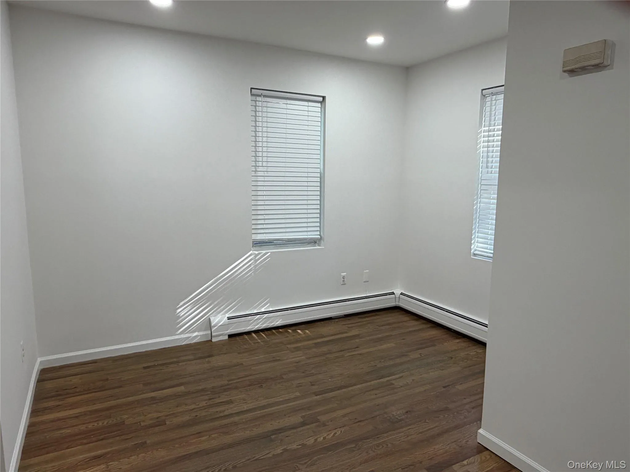 22 John Street, Cornwall, NY, 2 Bedrooms Bedrooms, 5 Rooms Rooms,1 BathroomBathrooms,Residential Lease,For Rent,John,0,1018884 22 John Street, Cornwall, NY, 2 Bedrooms Bedrooms, 5 Rooms Rooms,1 BathroomBathrooms,Residential Lease,For Rent,John,0,1018884