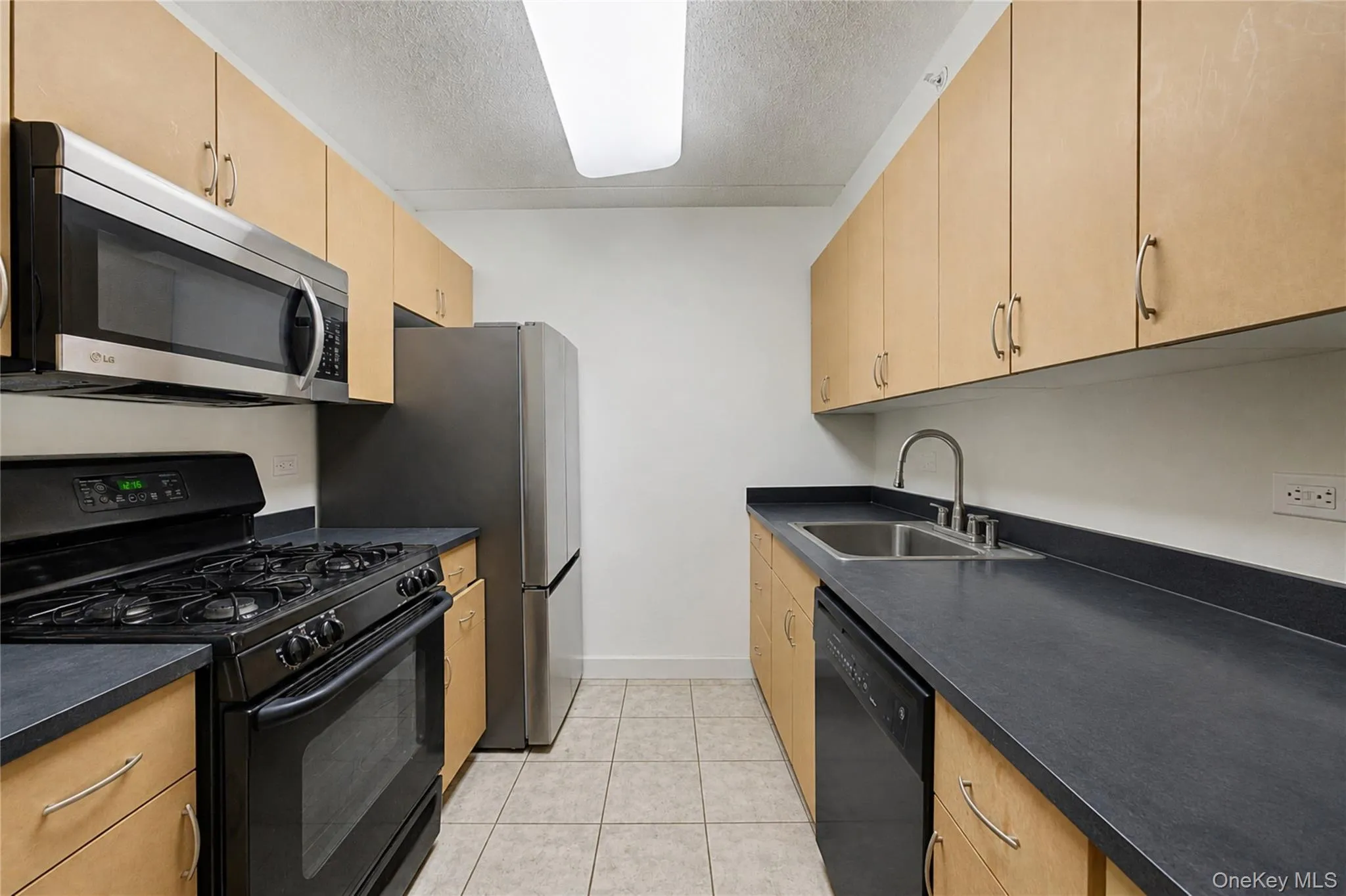 68 Bradhurst Avenue, New York, NY, 3 Bedrooms Bedrooms, 6 Rooms Rooms,2 BathroomsBathrooms,Residential,For Rent,Bradhurst,0,1018885 68 Bradhurst Avenue, New York, NY, 3 Bedrooms Bedrooms, 6 Rooms Rooms,2 BathroomsBathrooms,Residential,For Rent,Bradhurst,0,1018885